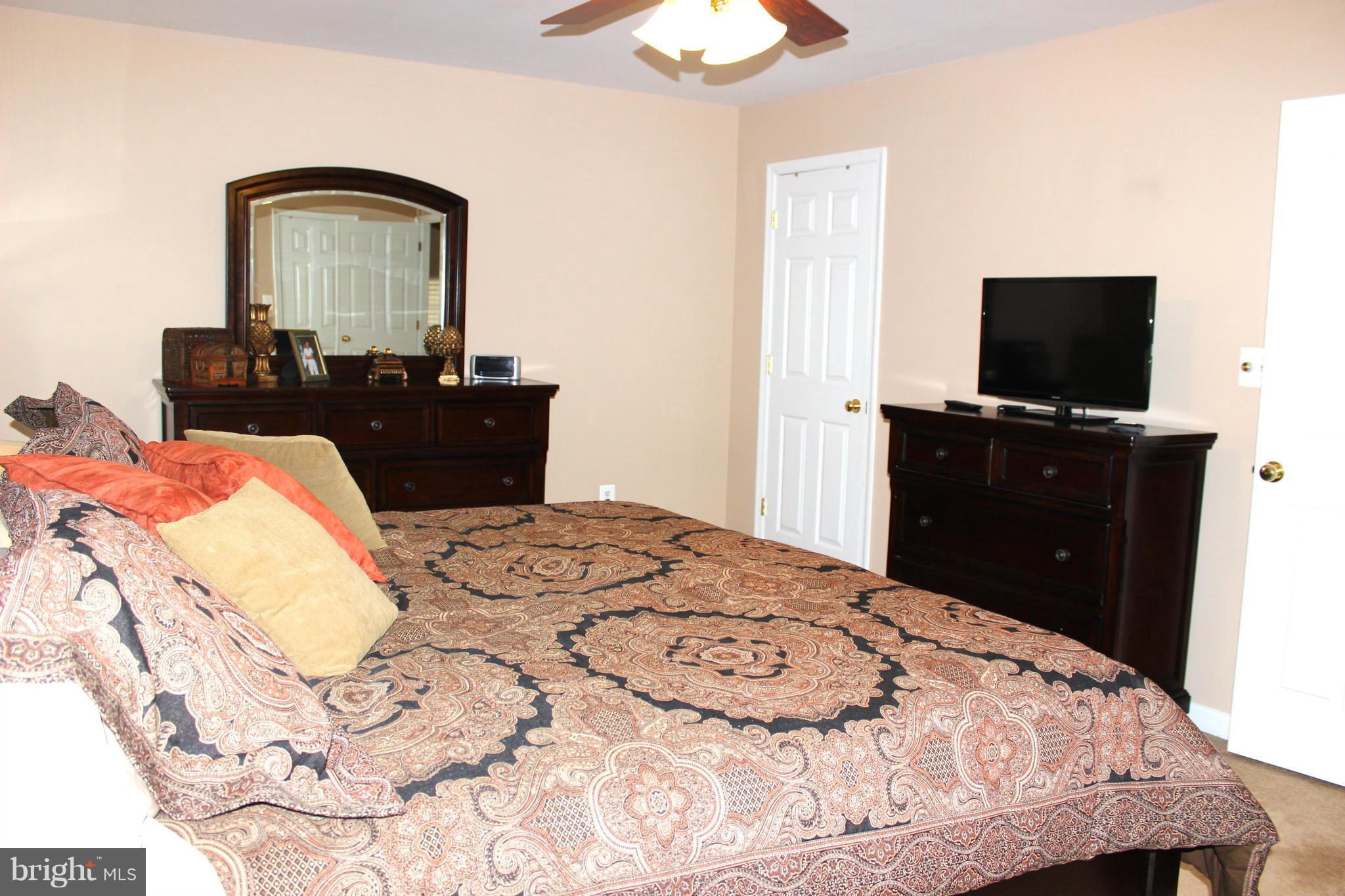 INDEPENDENCE - Residential Lease