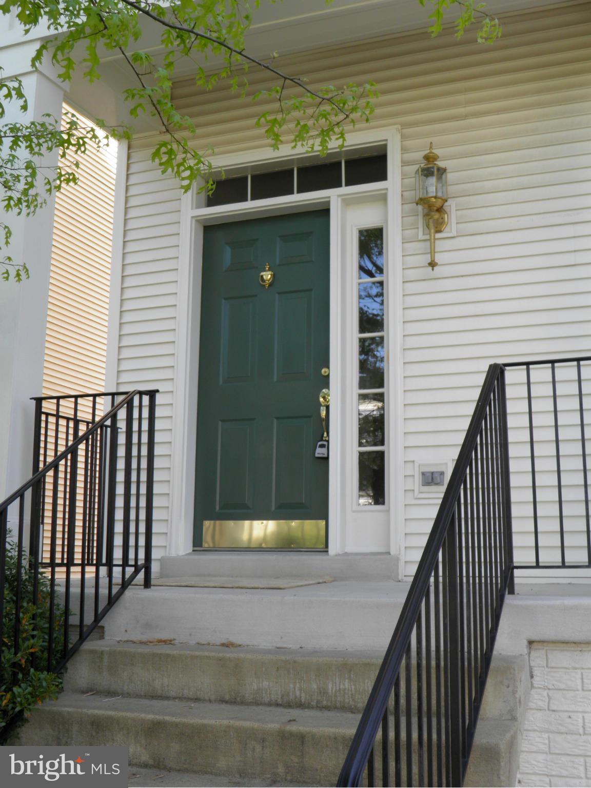 INDEPENDENCE - Residential Lease