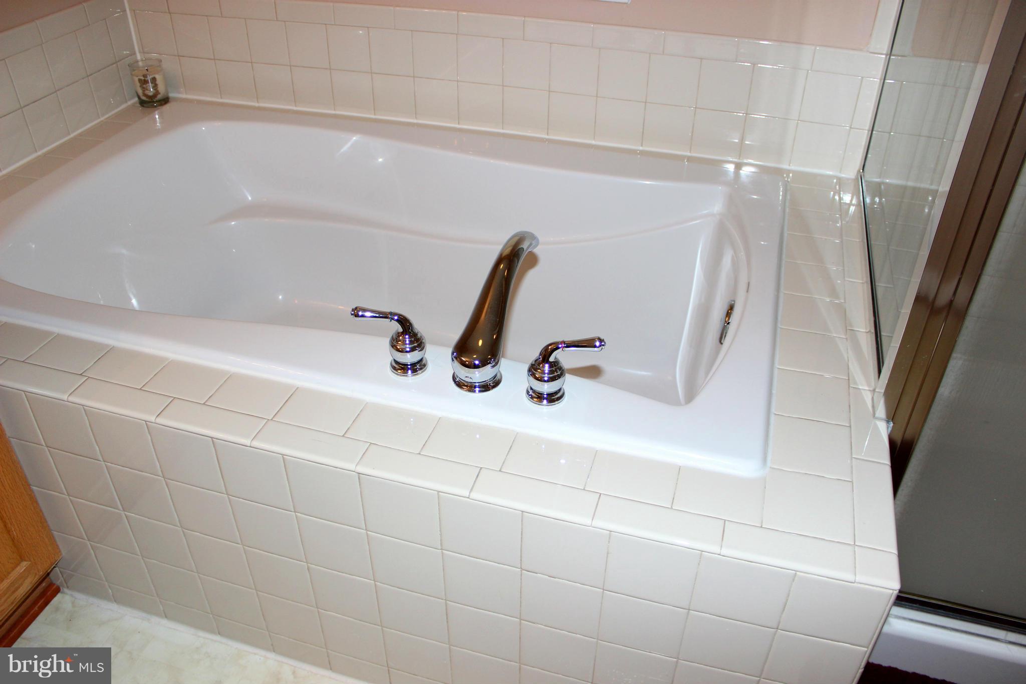 INDEPENDENCE - Residential Lease