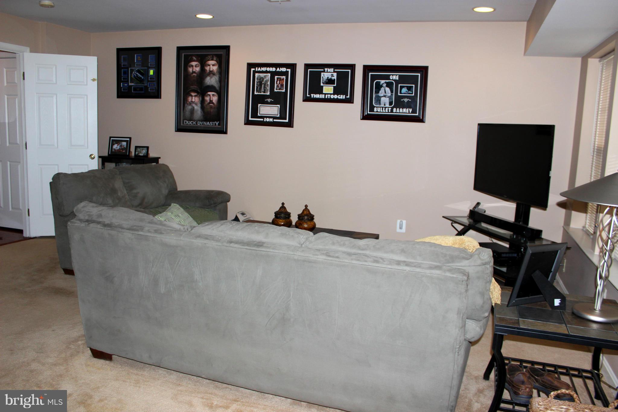 INDEPENDENCE - Residential Lease