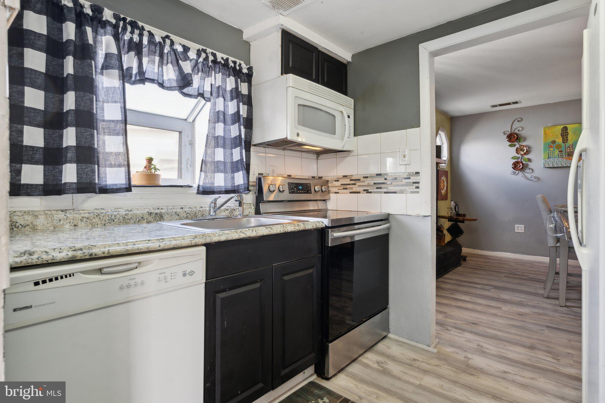 ROCK CREEK ESTATES - Residential