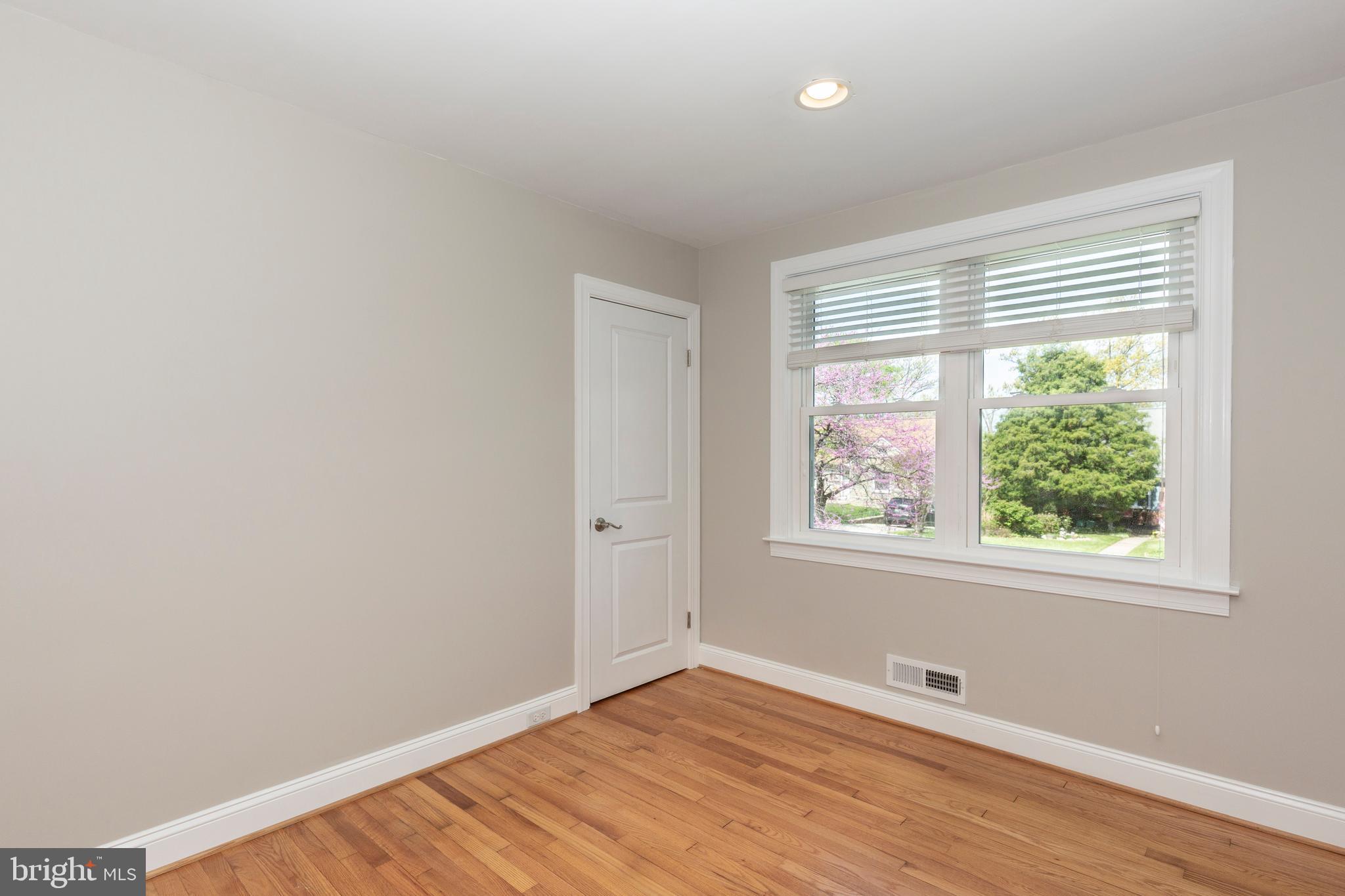 BRIDLEWOOD - Residential