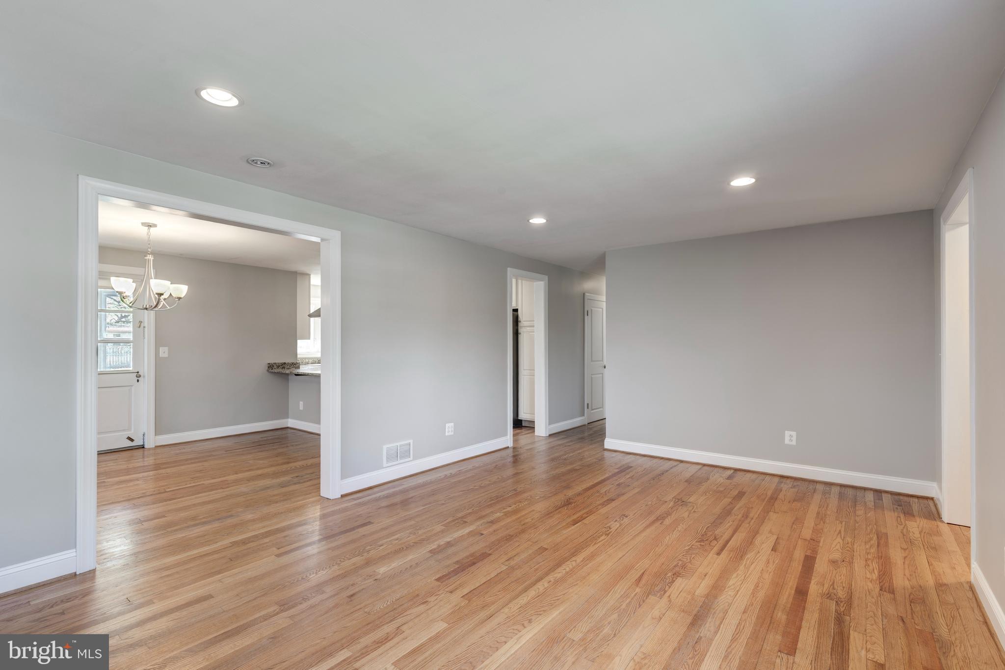 BRIDLEWOOD - Residential