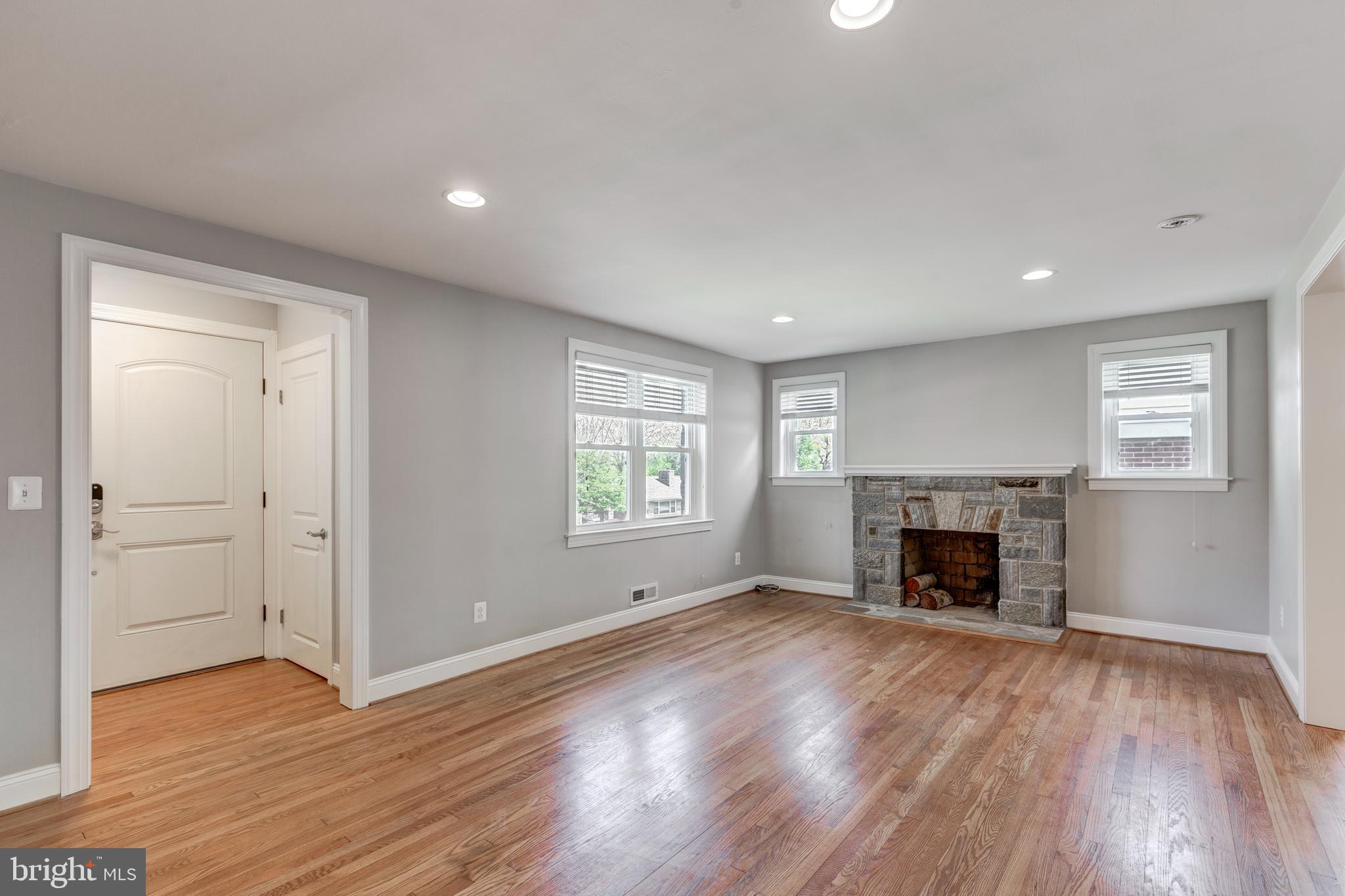 BRIDLEWOOD - Residential