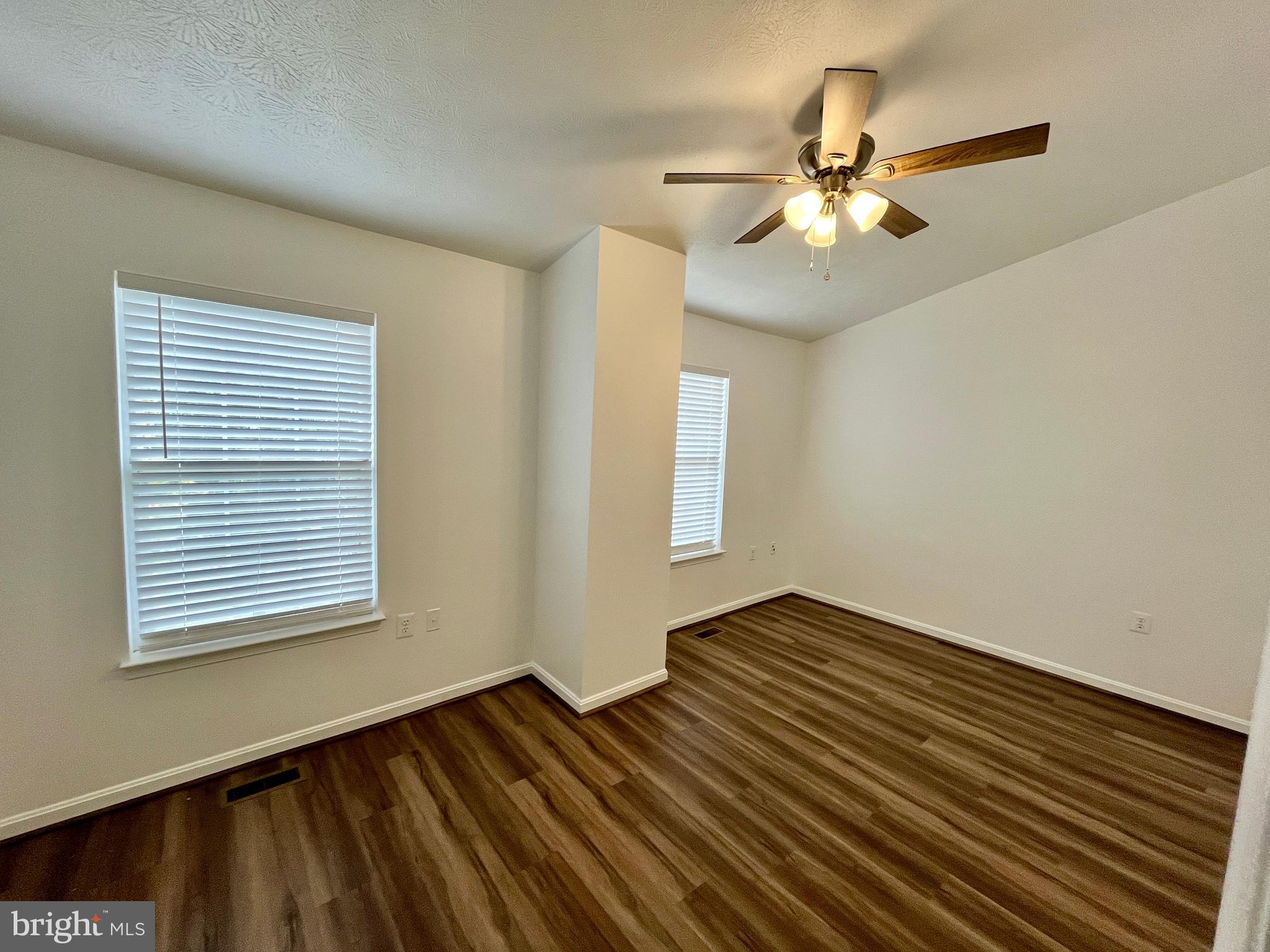 KINCAID FOREST - Residential Lease