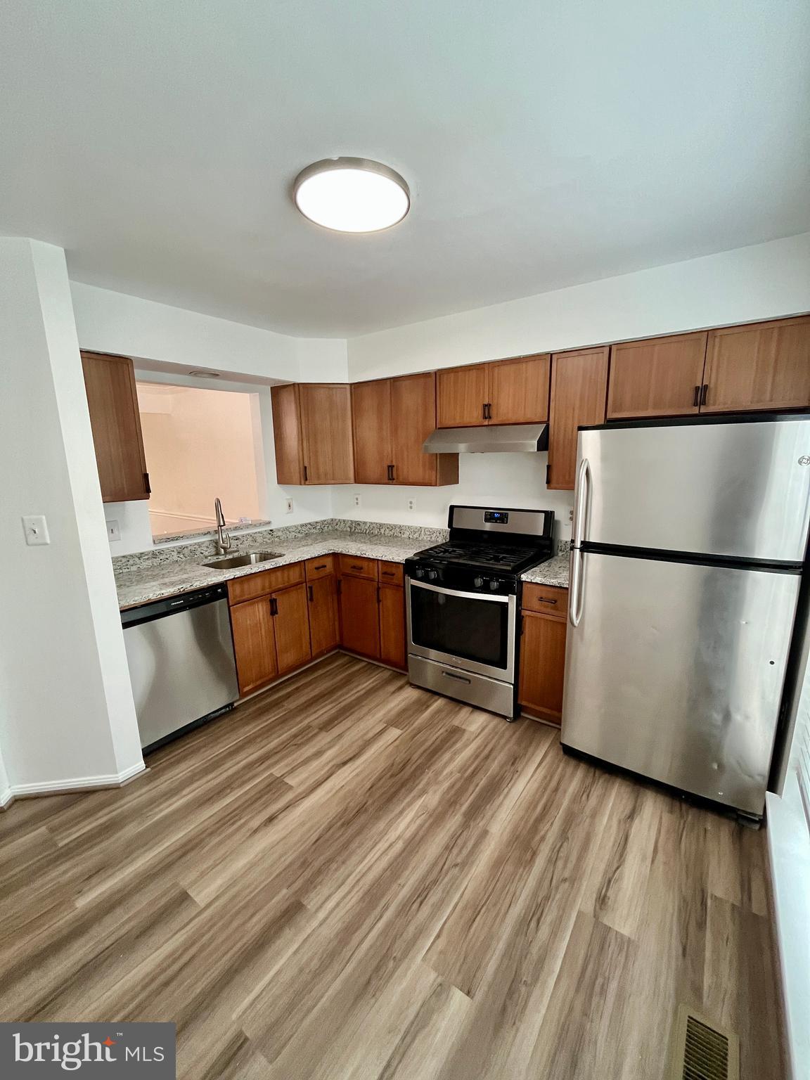 KINCAID FOREST - Residential Lease