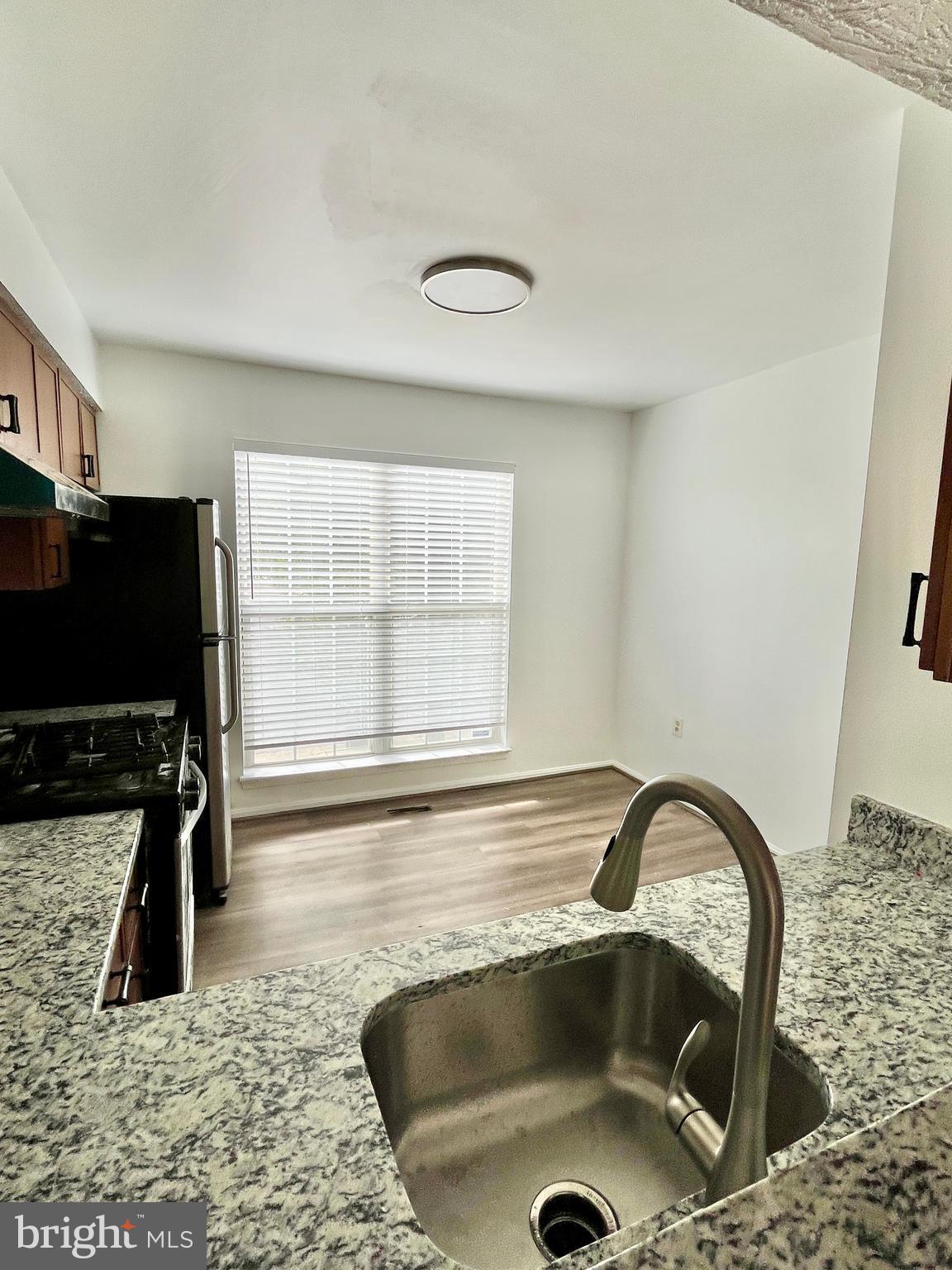 KINCAID FOREST - Residential Lease