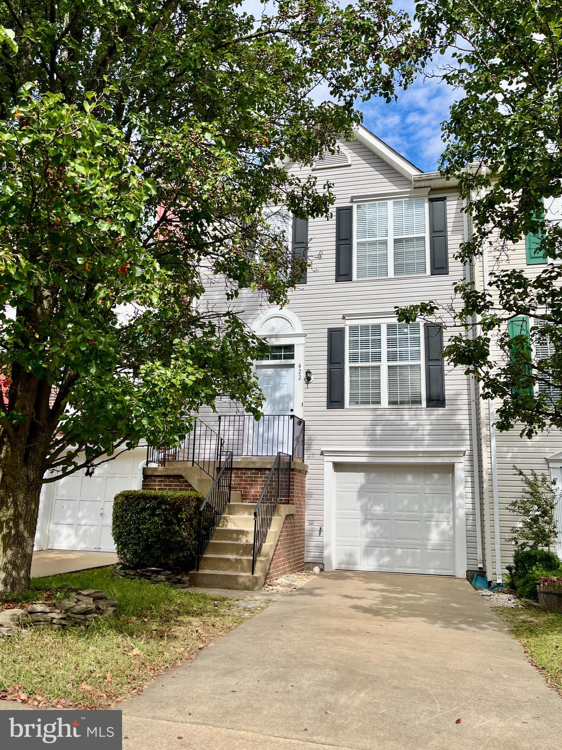 KINCAID FOREST - Residential Lease