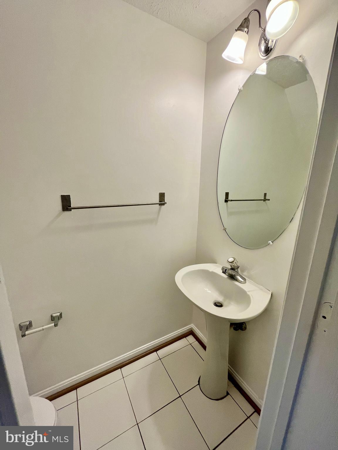 KINCAID FOREST - Residential Lease