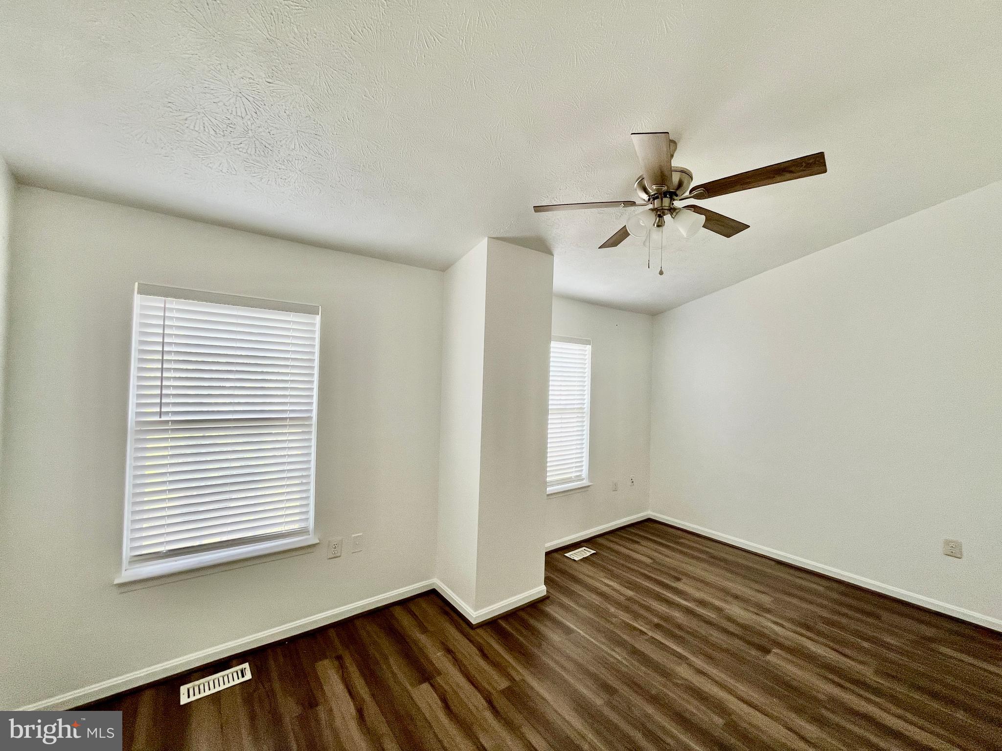 KINCAID FOREST - Residential Lease