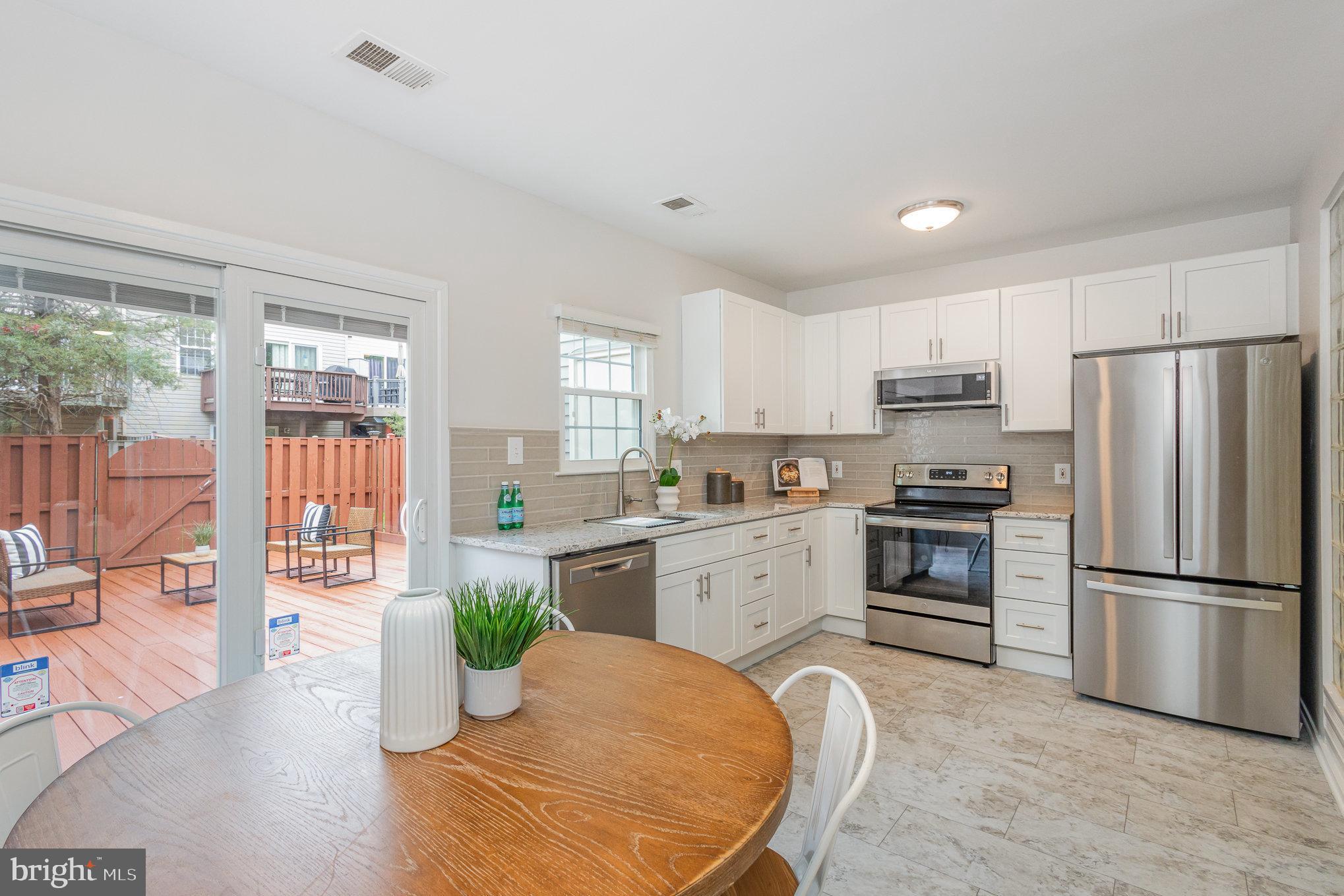 VILLAGES OF MOUNT VERNON - Residential