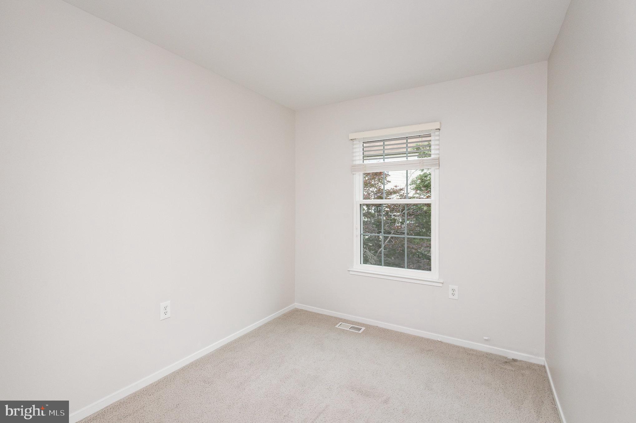 VILLAGES OF MOUNT VERNON - Residential