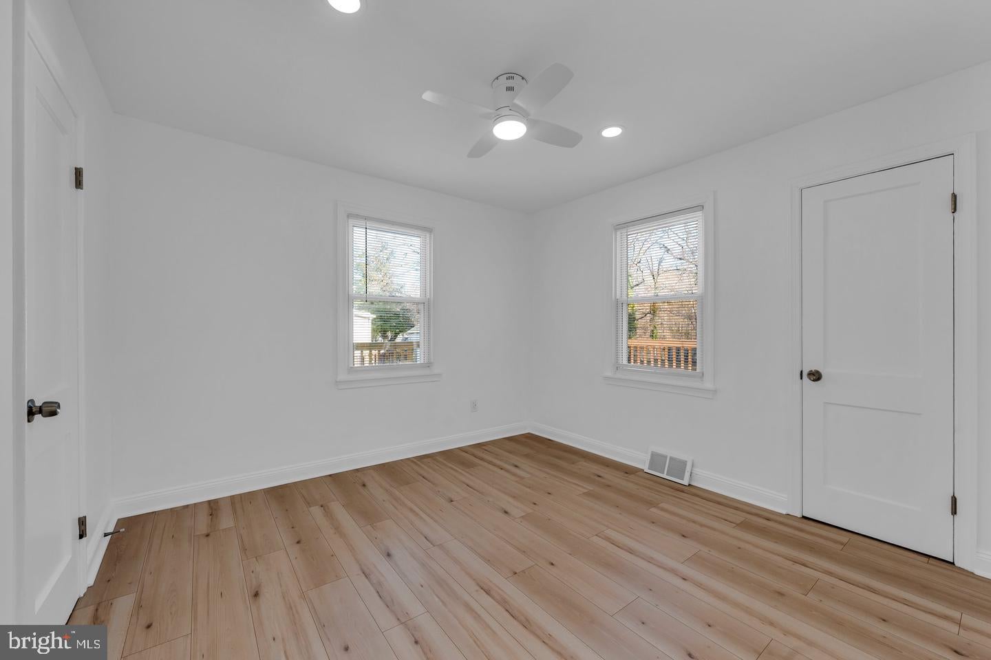 6212 SUITLAND ROAD 1