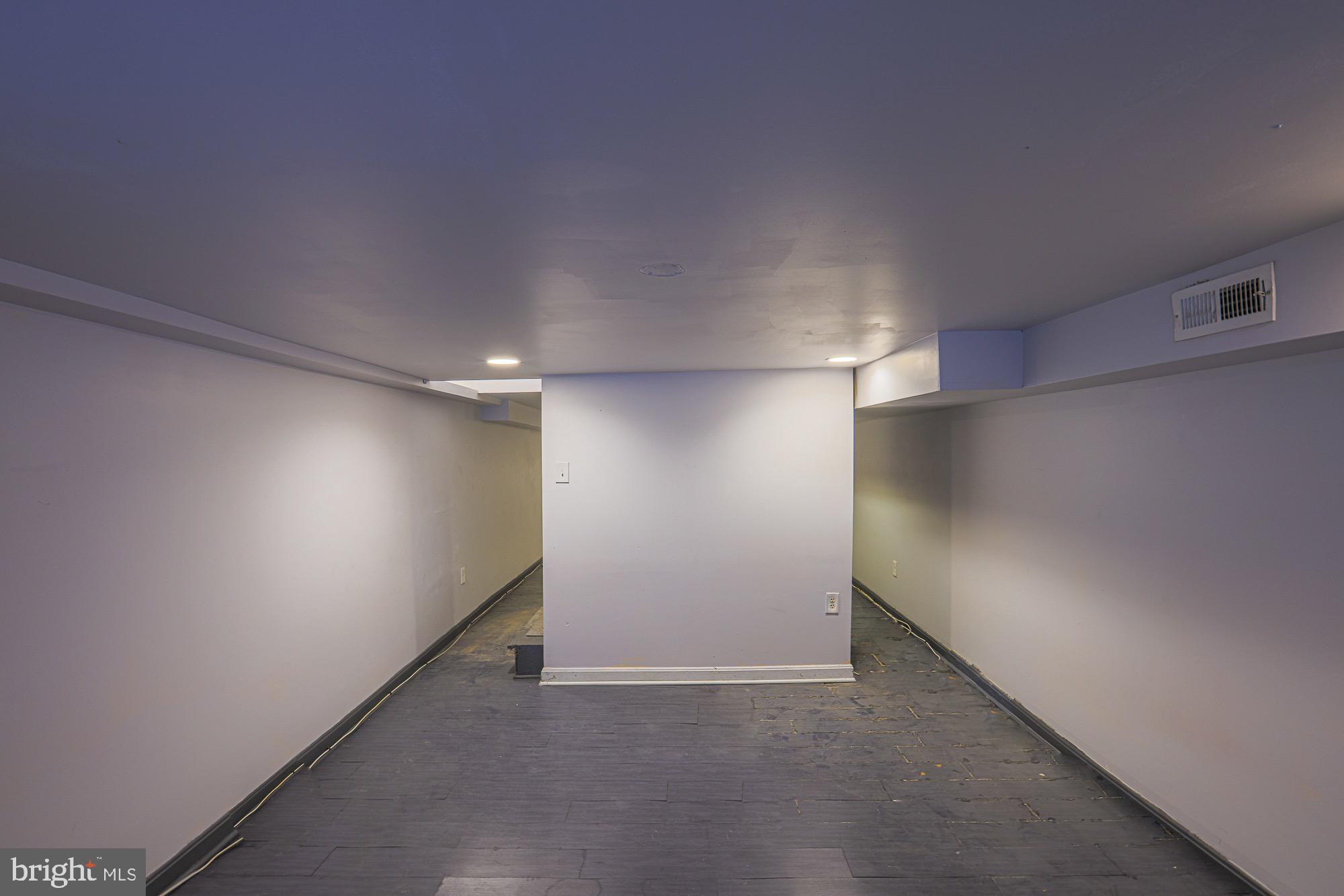 SANDTOWN-WINCHESTER - Residential Lease