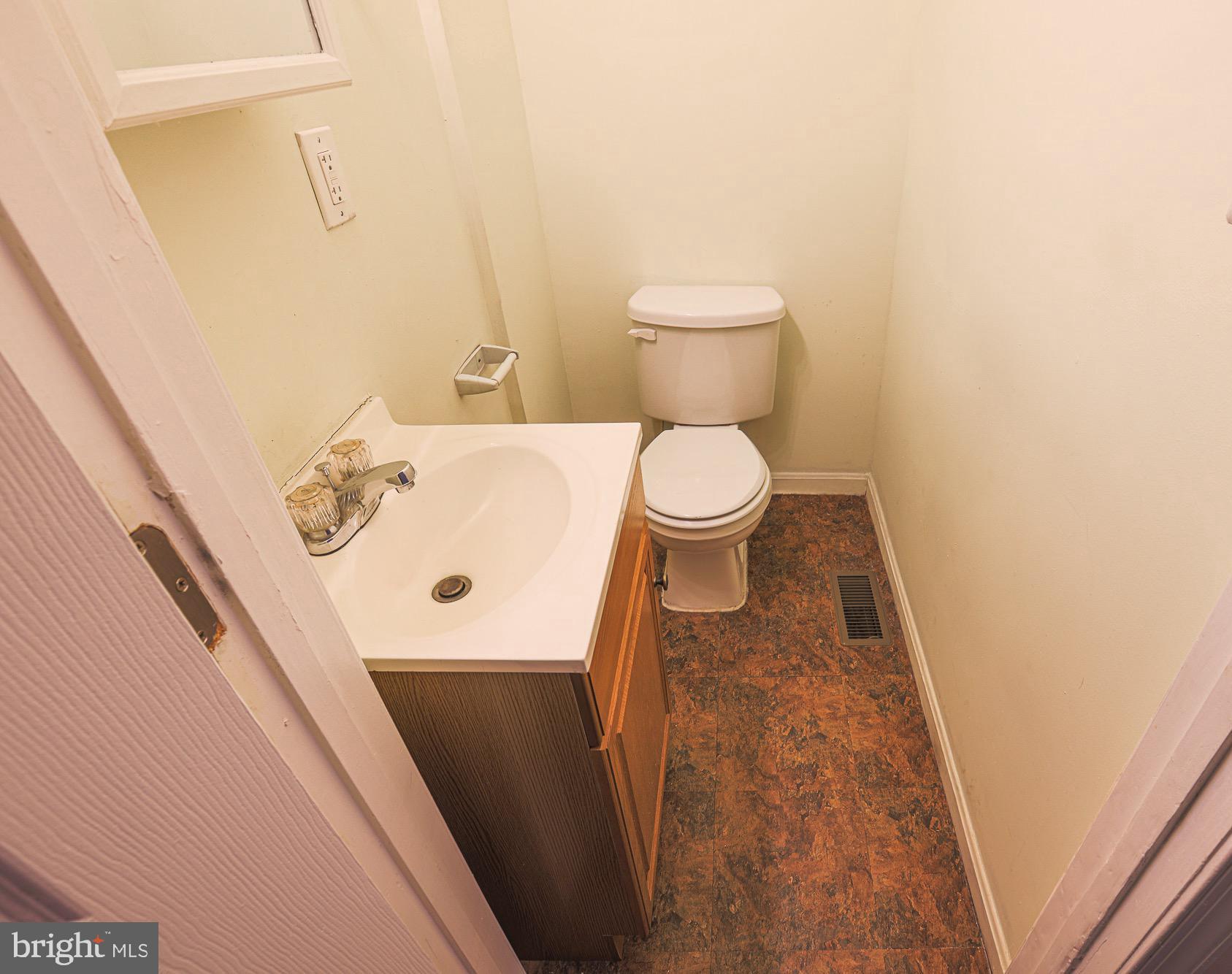 SANDTOWN-WINCHESTER - Residential Lease