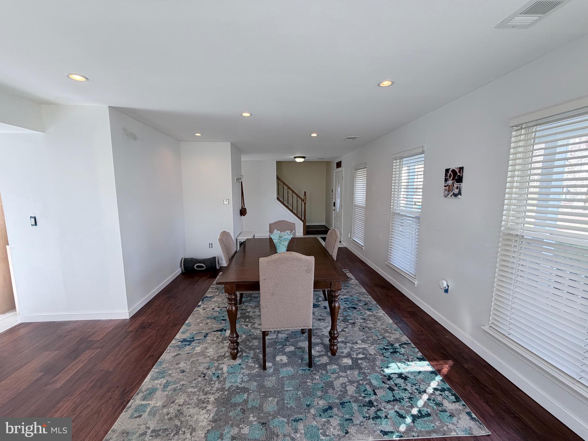 HAMPSHIRE - Residential Lease