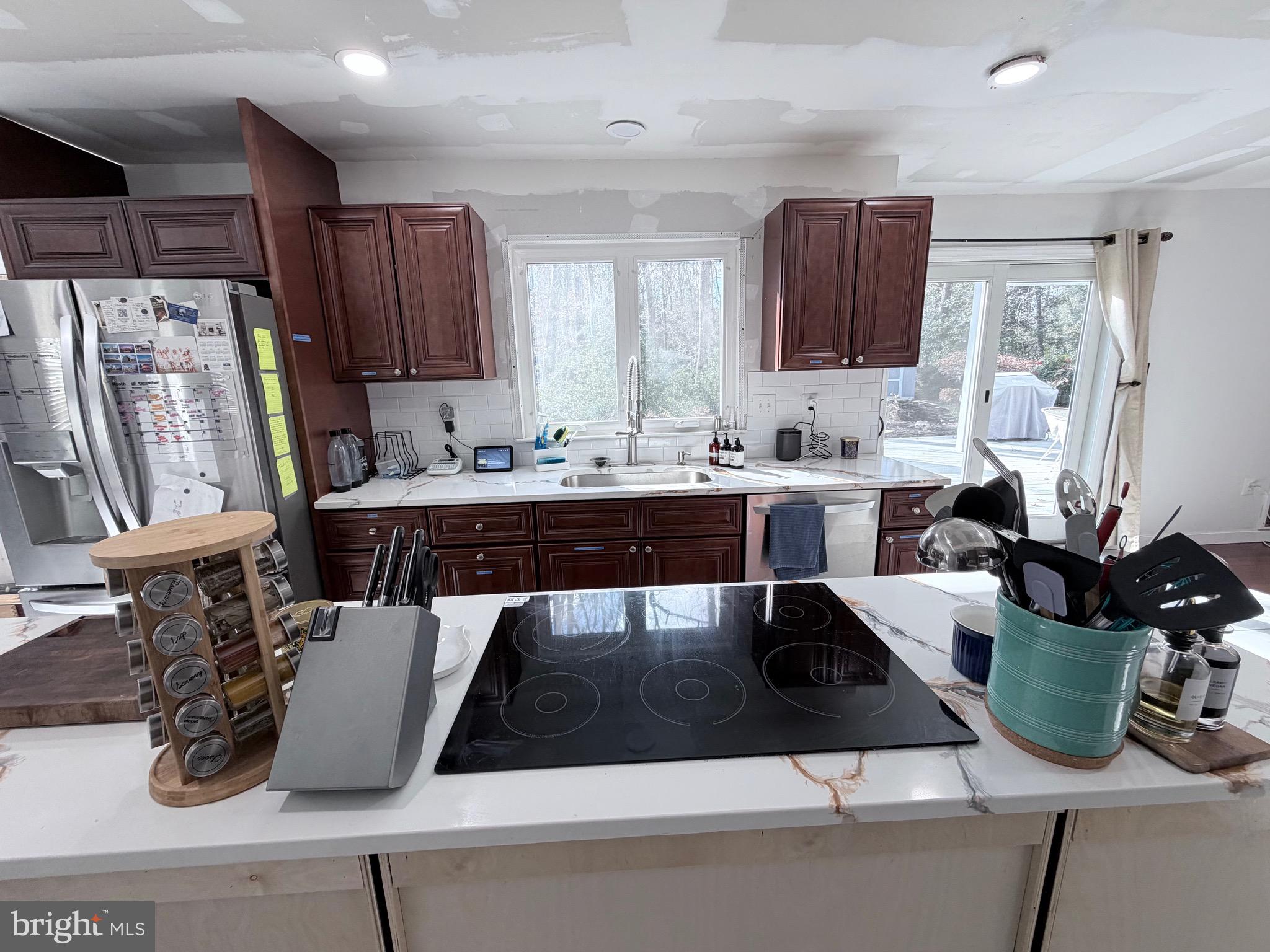 HAMPSHIRE - Residential Lease