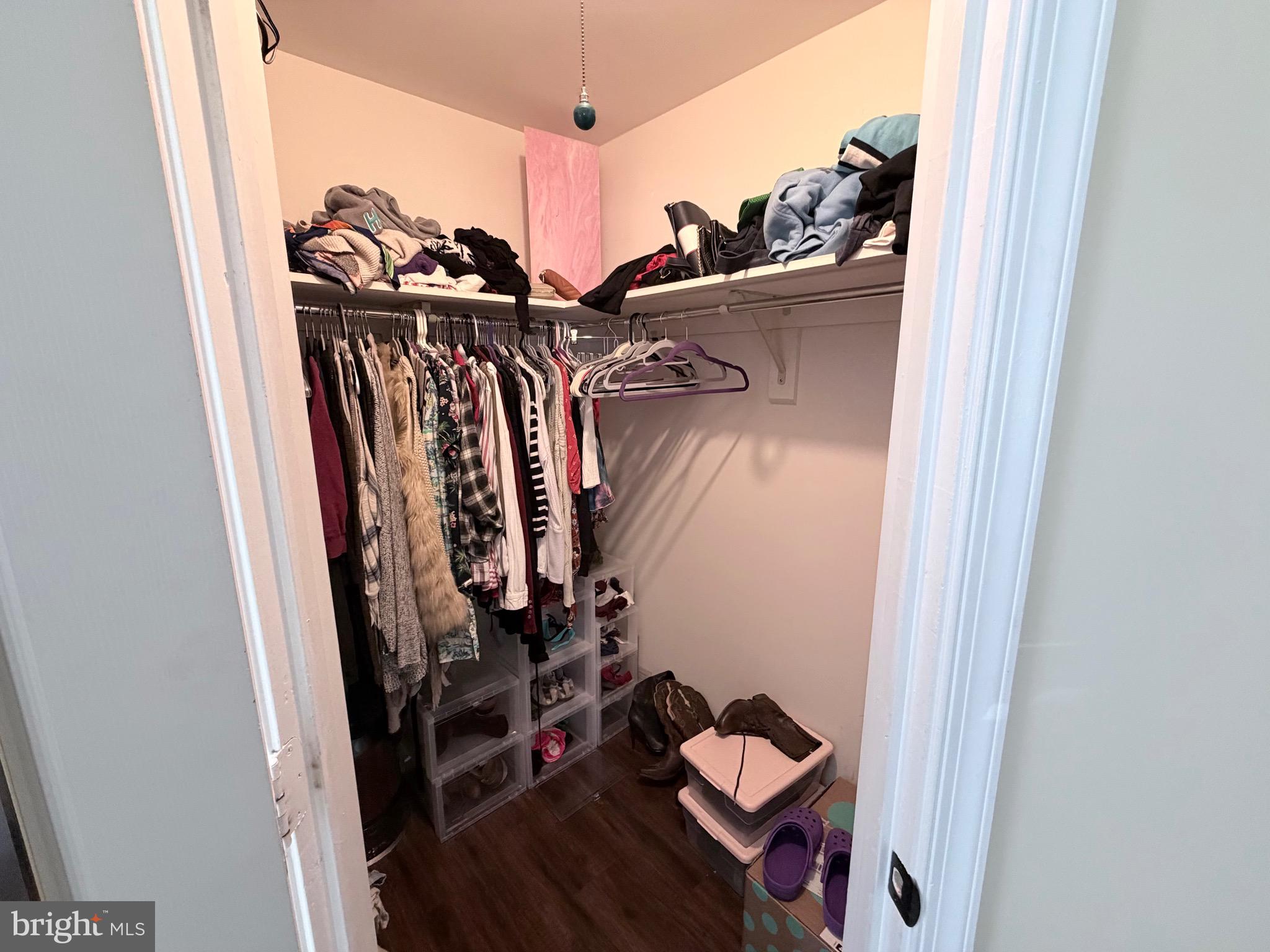 HAMPSHIRE - Residential Lease