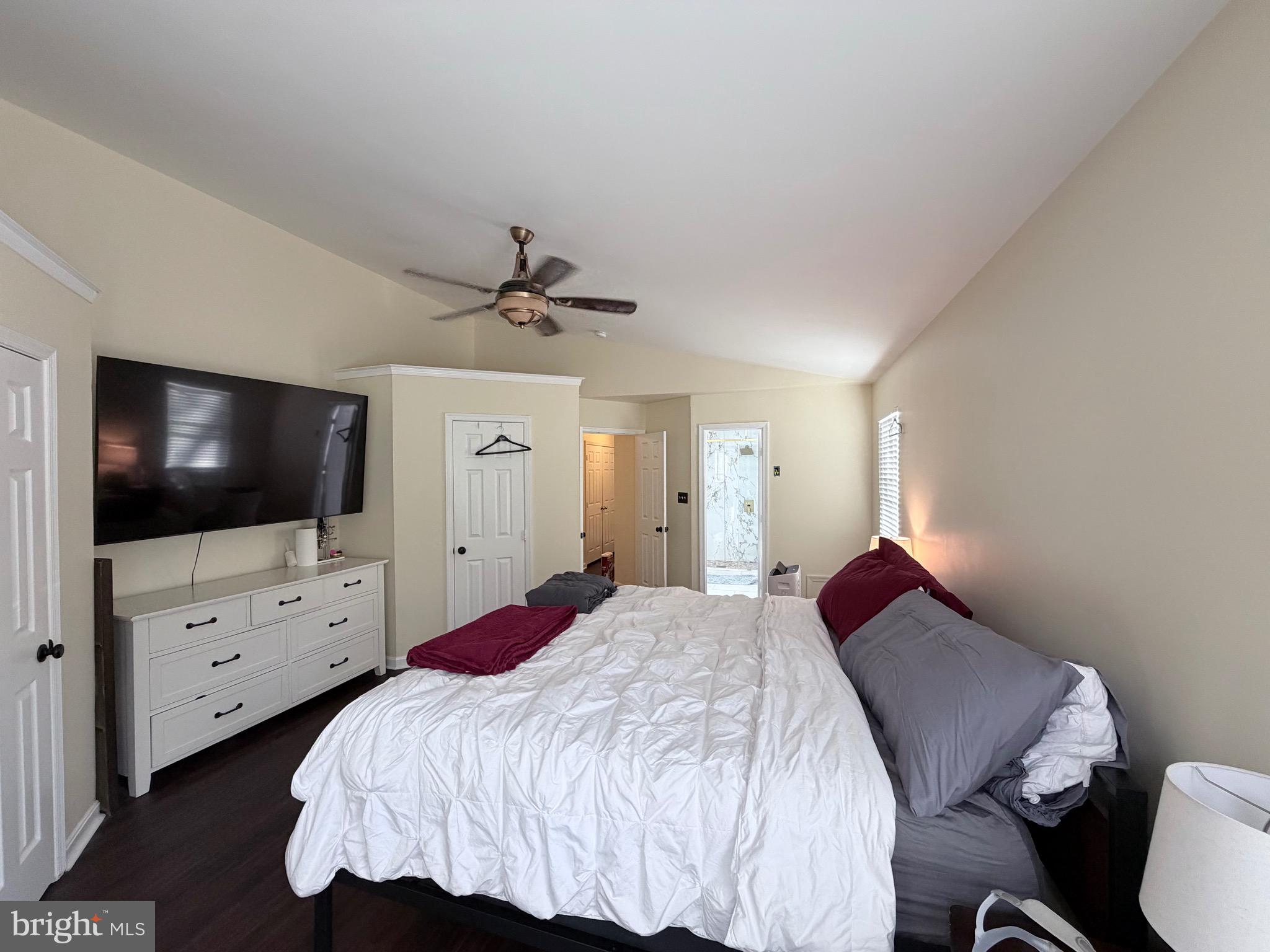 HAMPSHIRE - Residential Lease