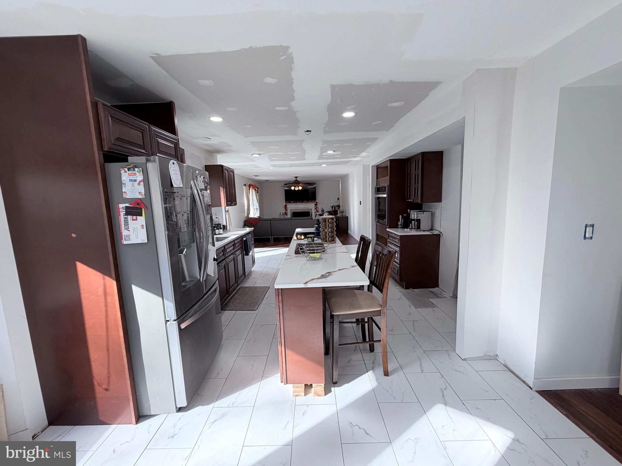 HAMPSHIRE - Residential Lease