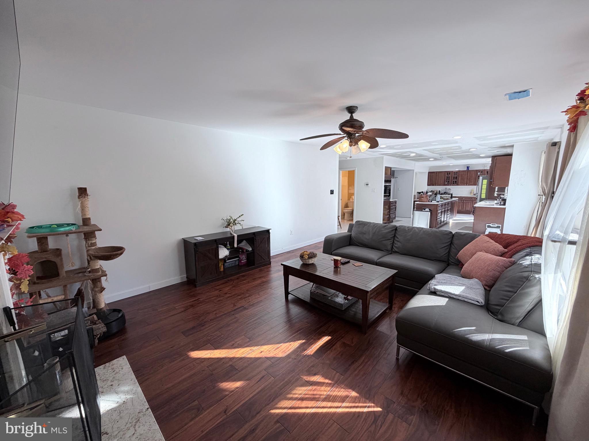 HAMPSHIRE - Residential Lease