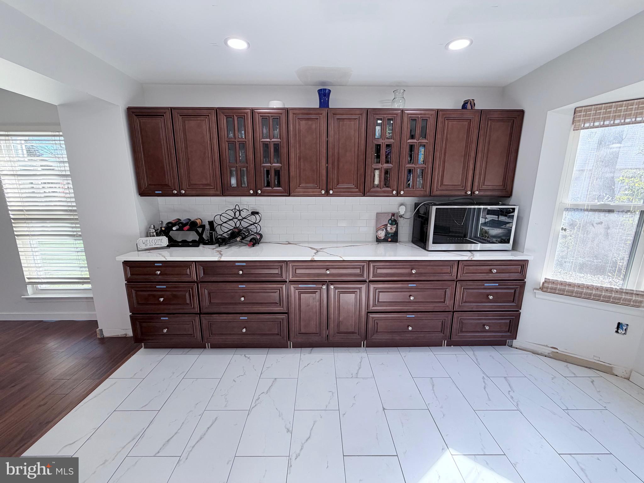 HAMPSHIRE - Residential Lease