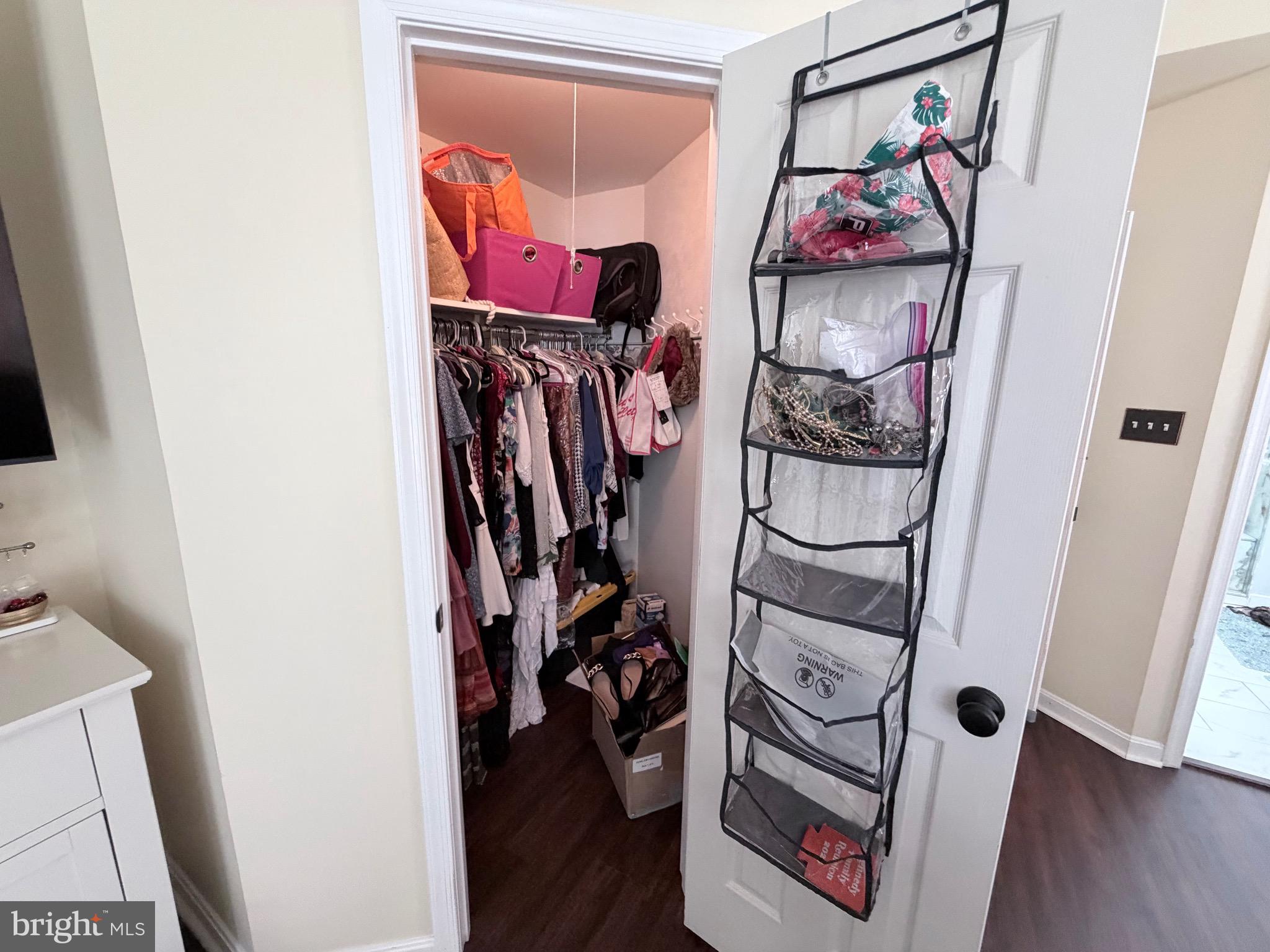 HAMPSHIRE - Residential Lease