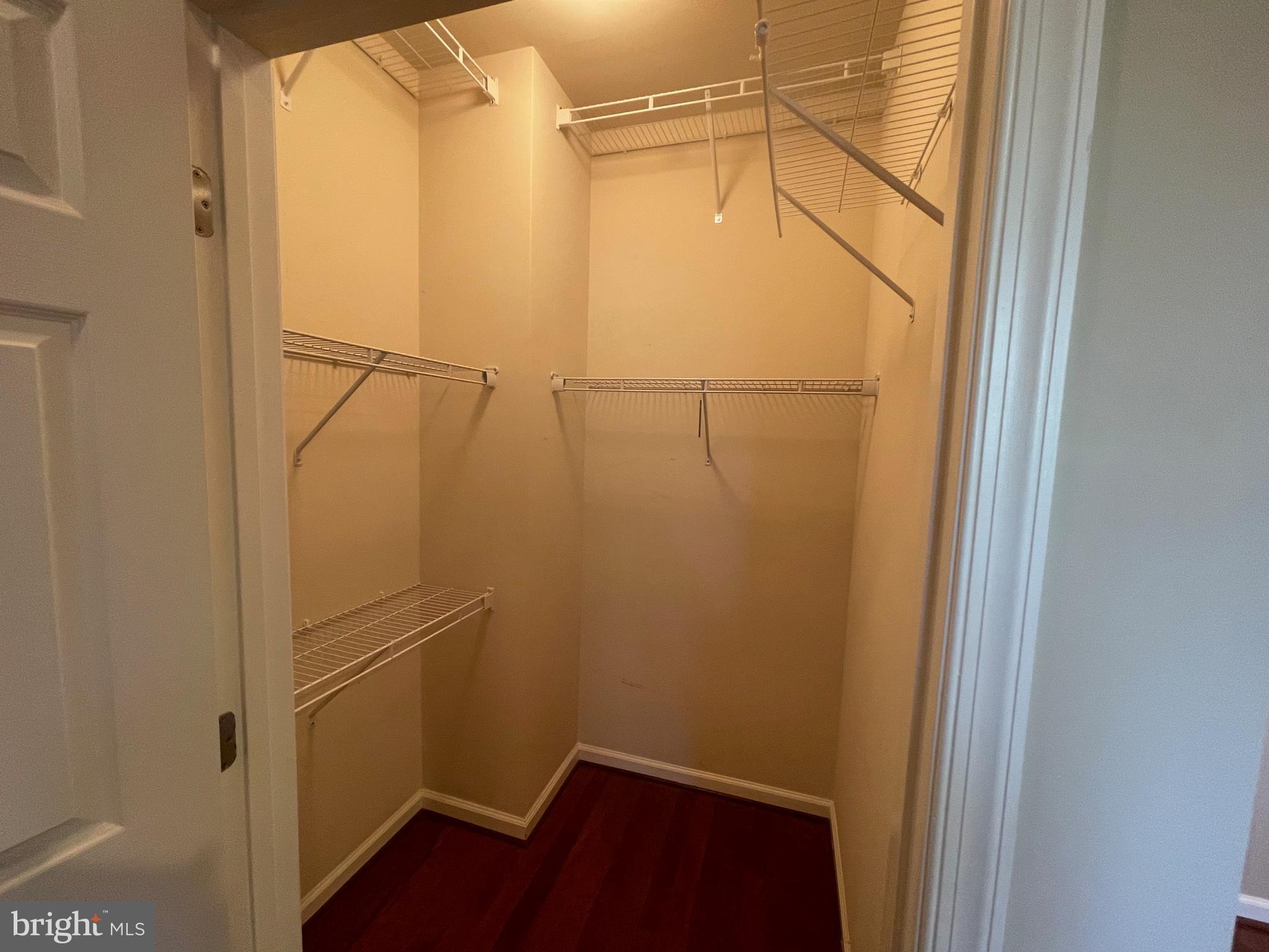 STONEY RUN - Residential Lease