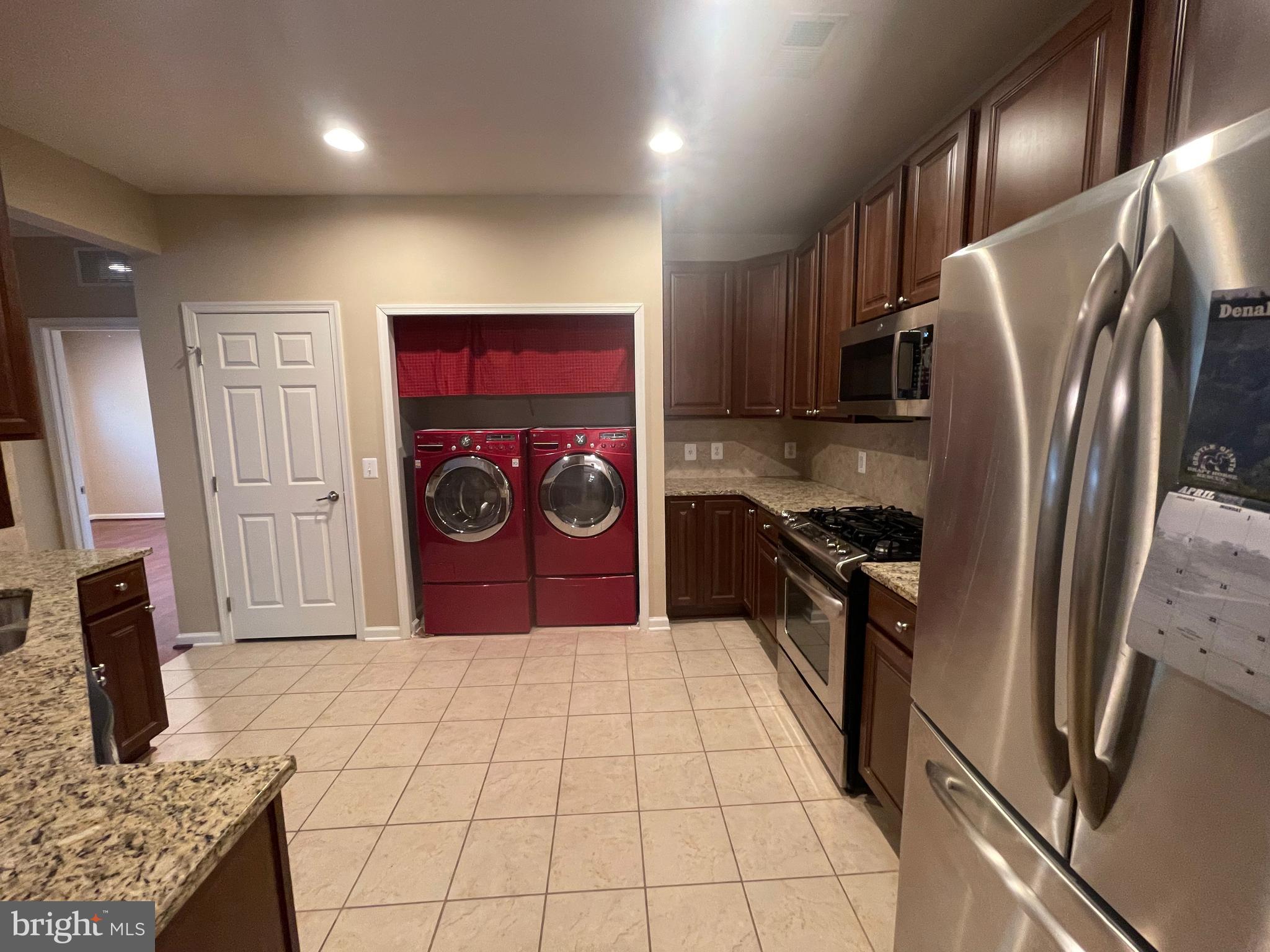 STONEY RUN - Residential Lease