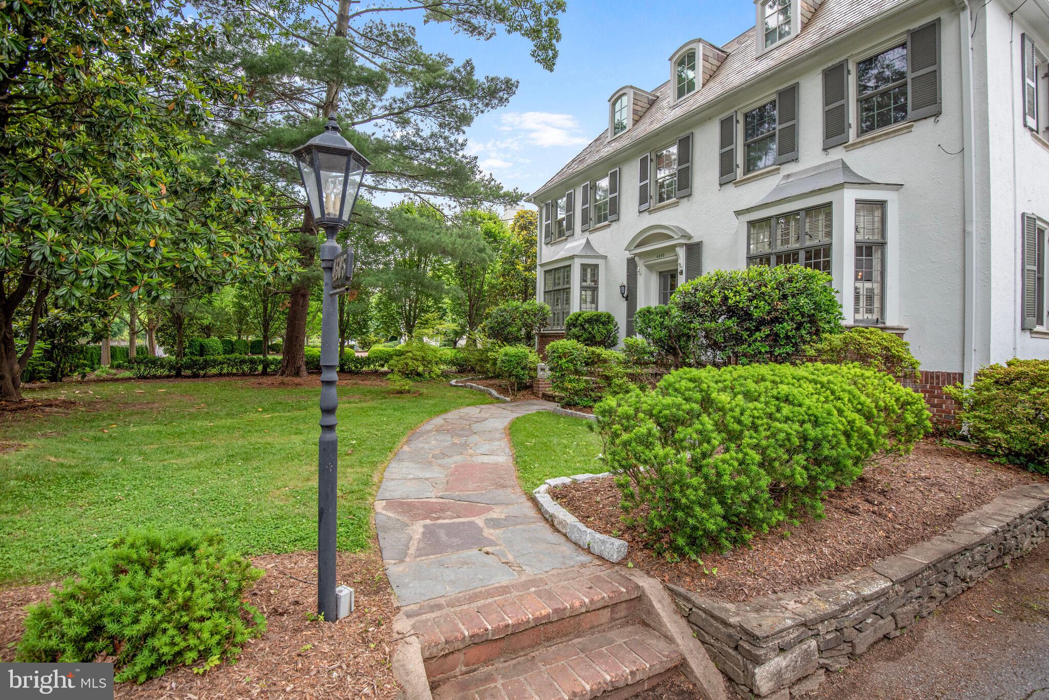 4305 BRADLEY LANE