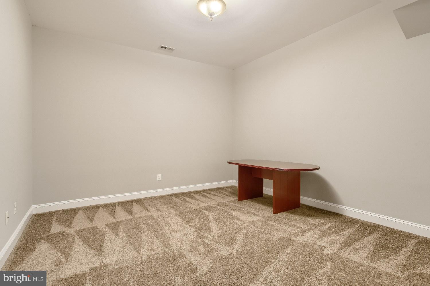 TIMBERLINE PARK - Residential Lease