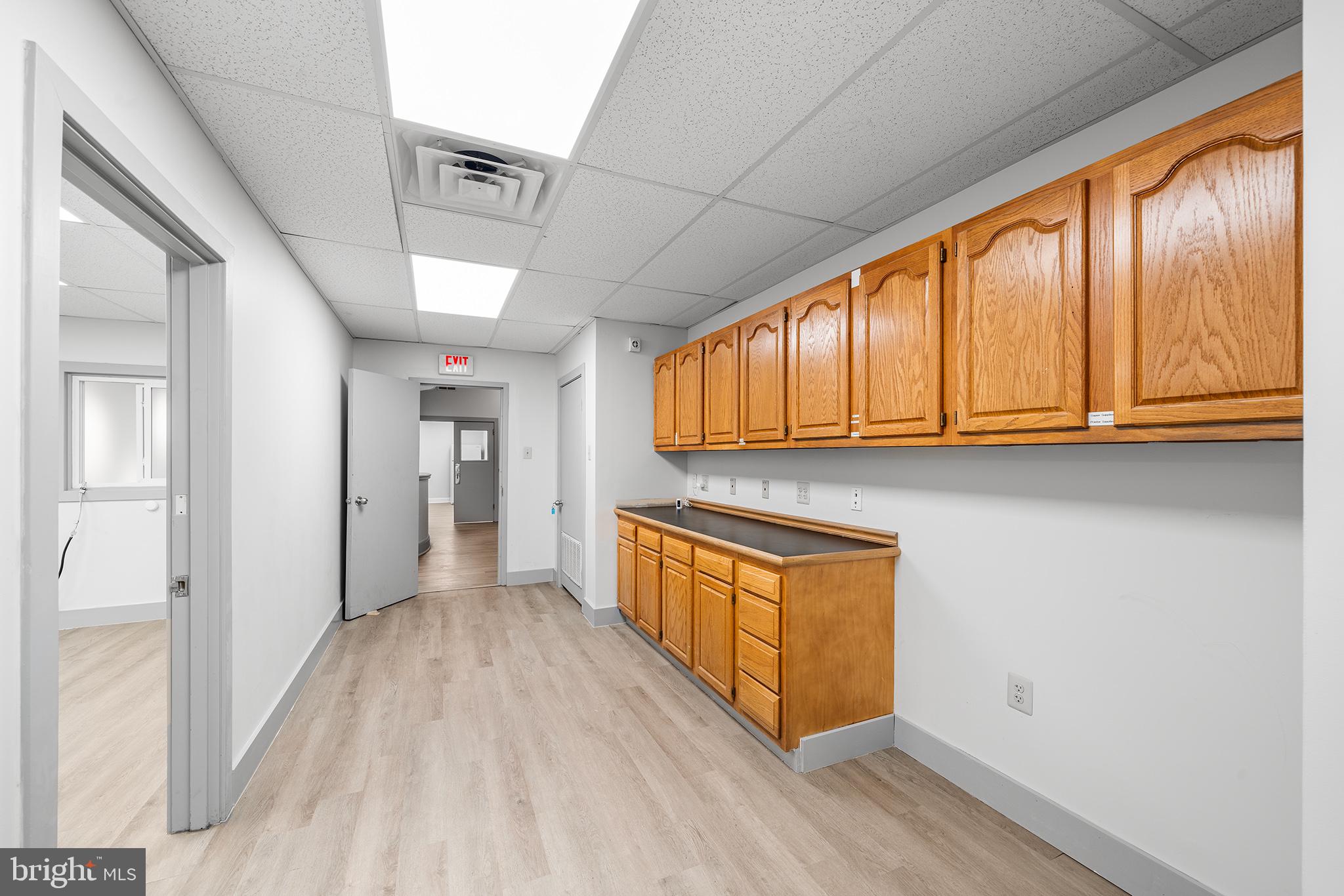 379 CHERRY STREET OFFICE