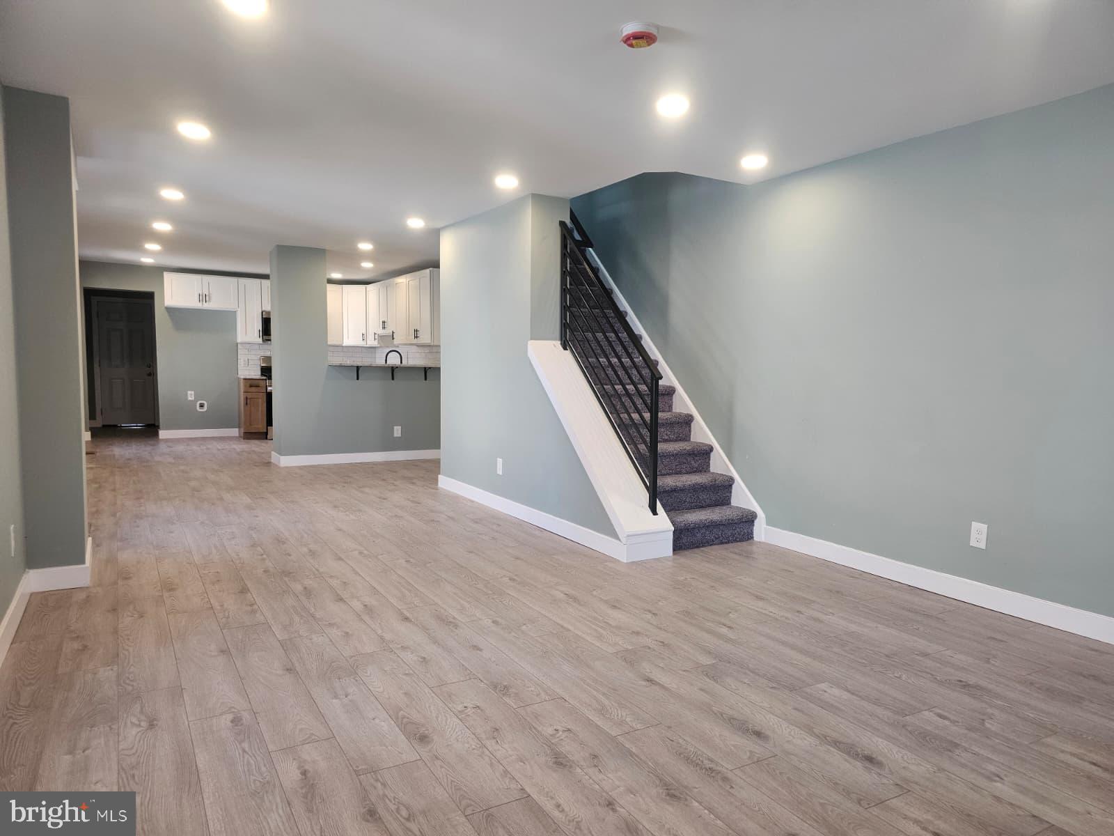 FERN ROCK - Residential