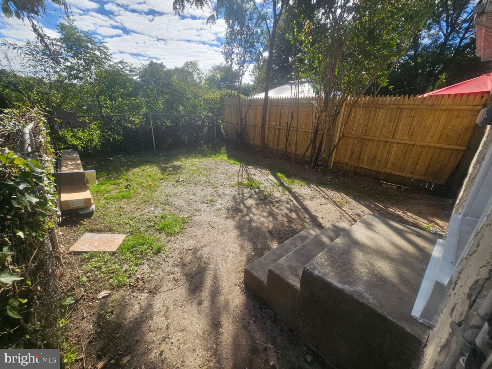 FERN ROCK - Residential