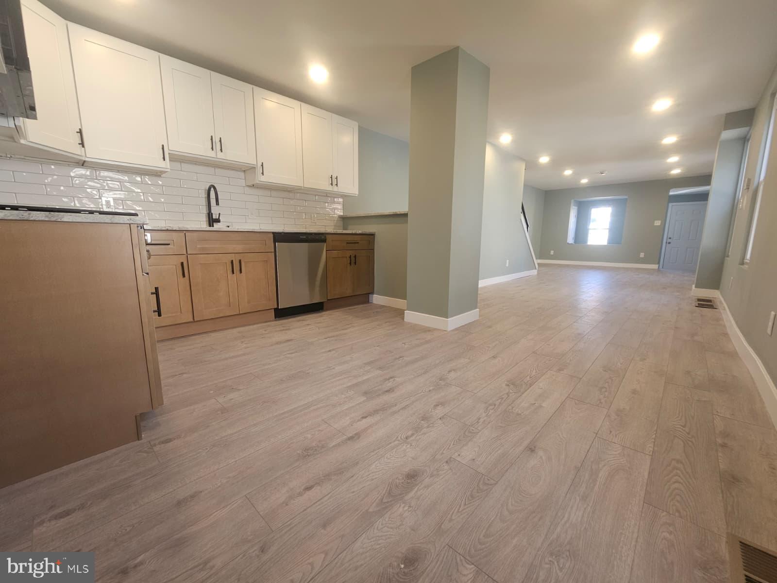 FERN ROCK - Residential