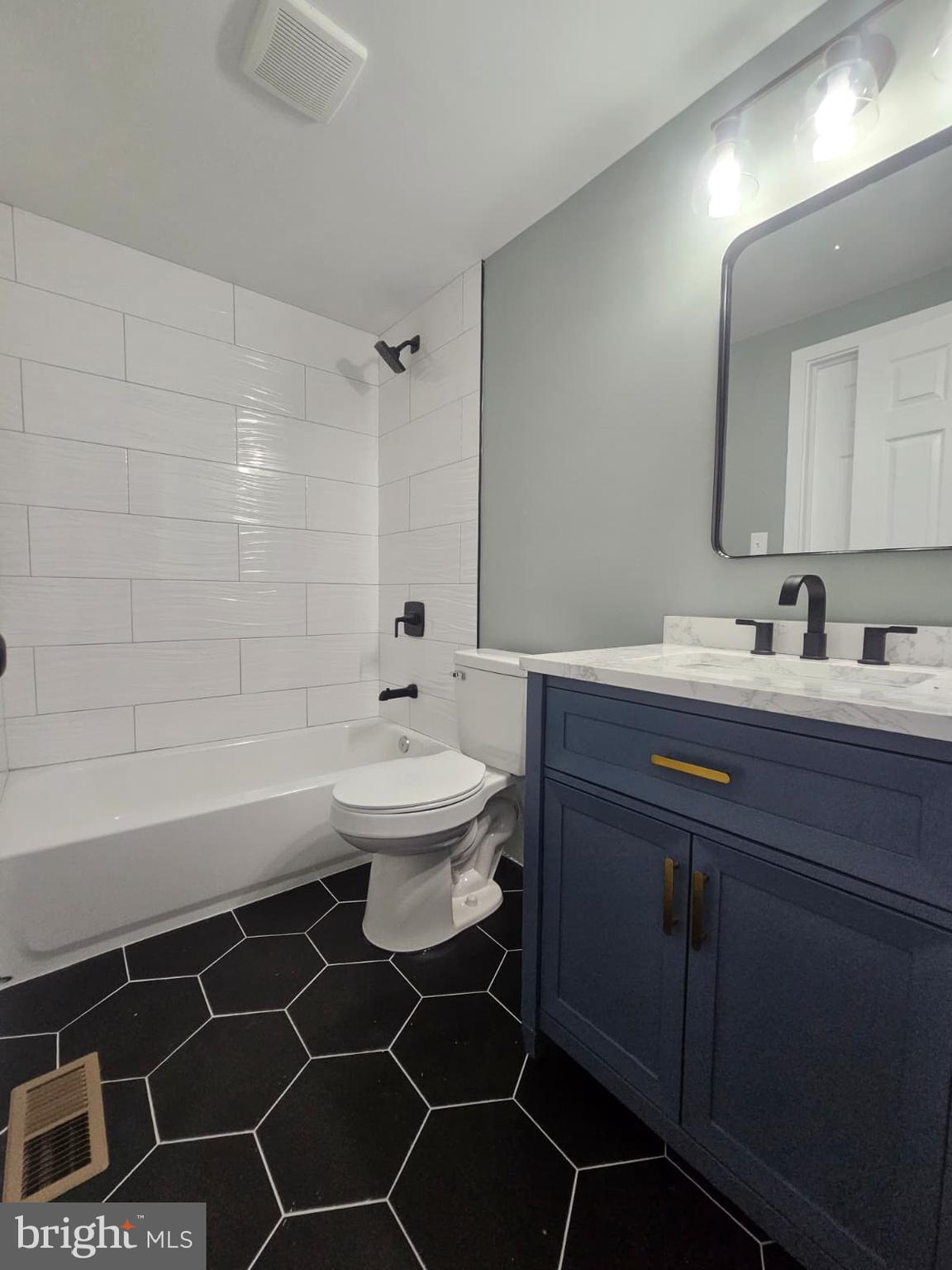 FERN ROCK - Residential