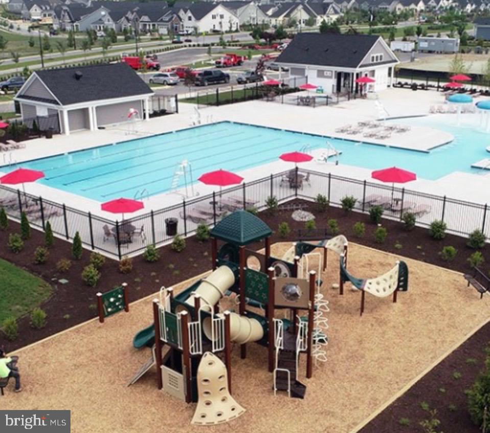 TWO RIVERS - Residential