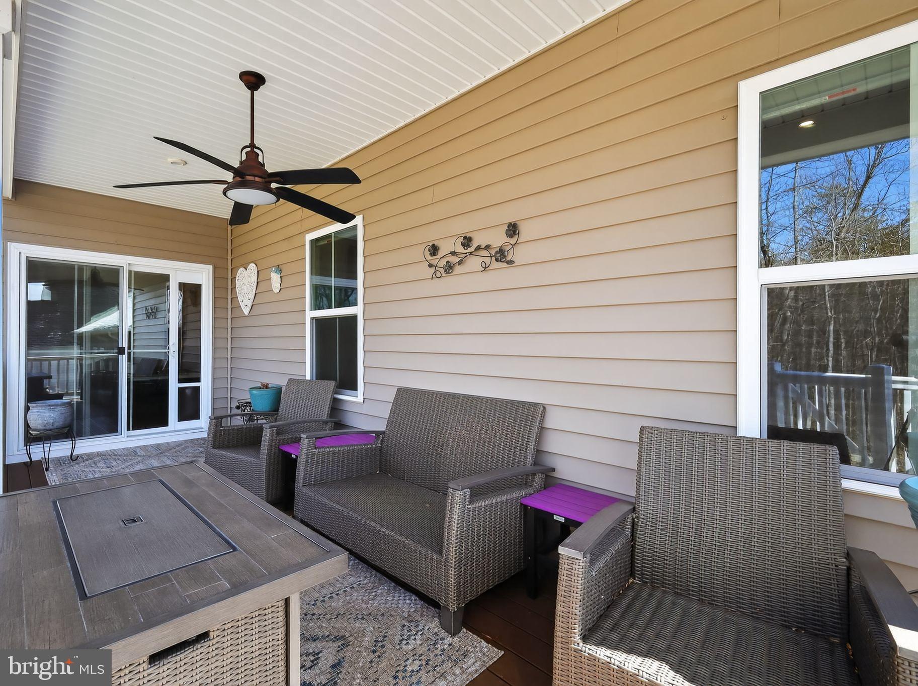 TWO RIVERS - Residential