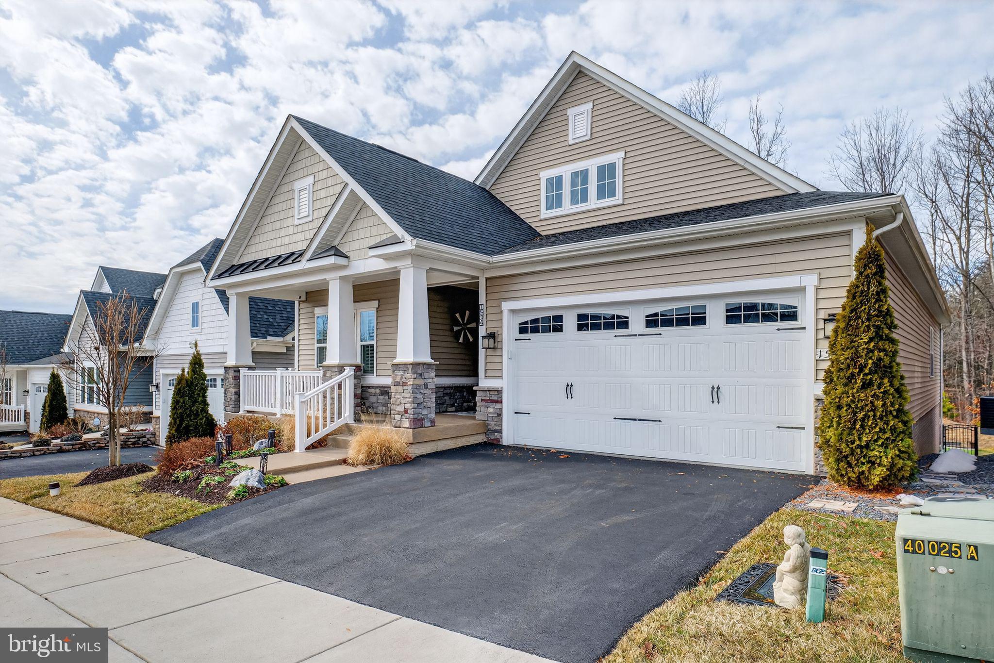 TWO RIVERS - Residential