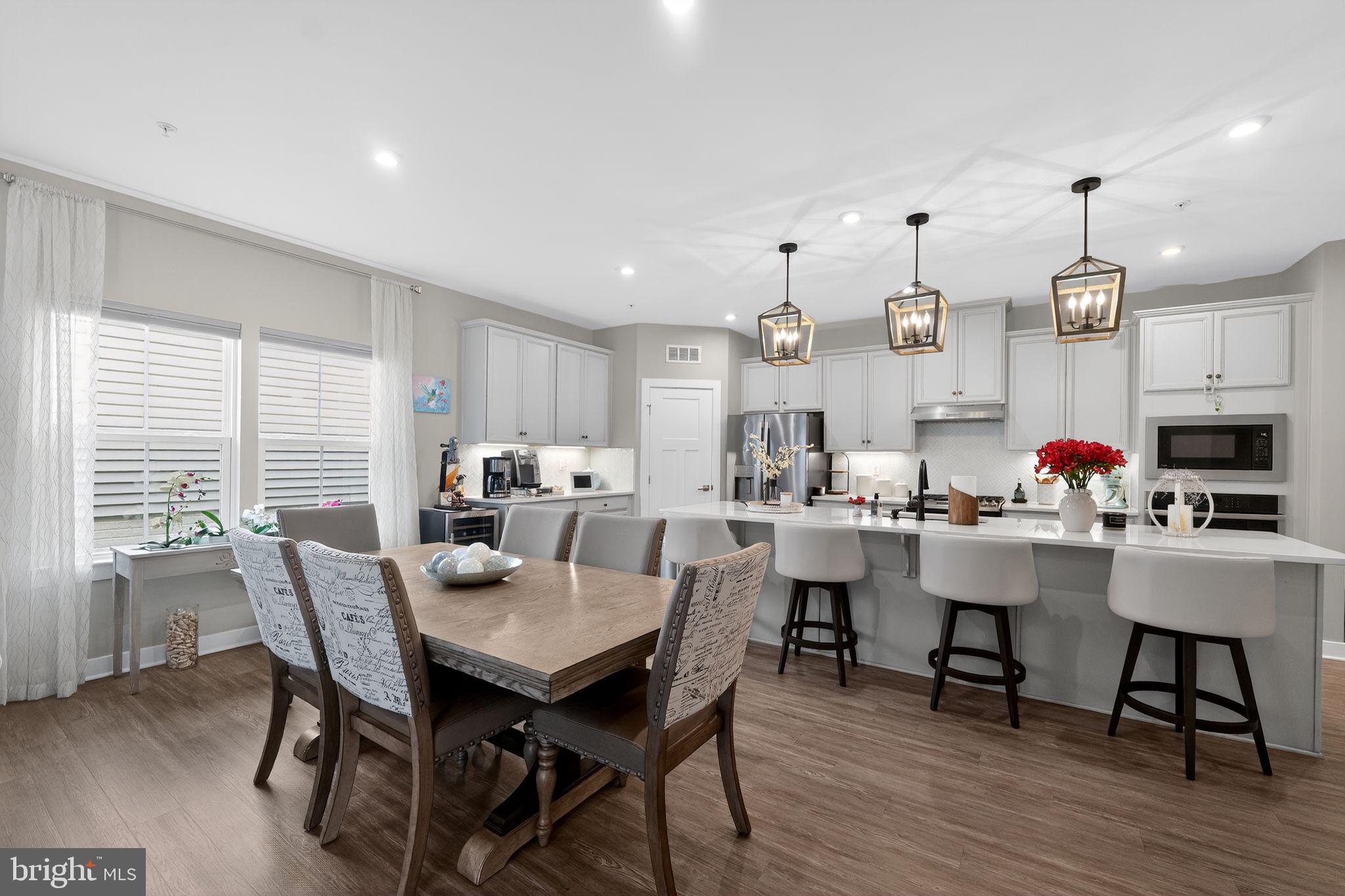 TWO RIVERS - Residential