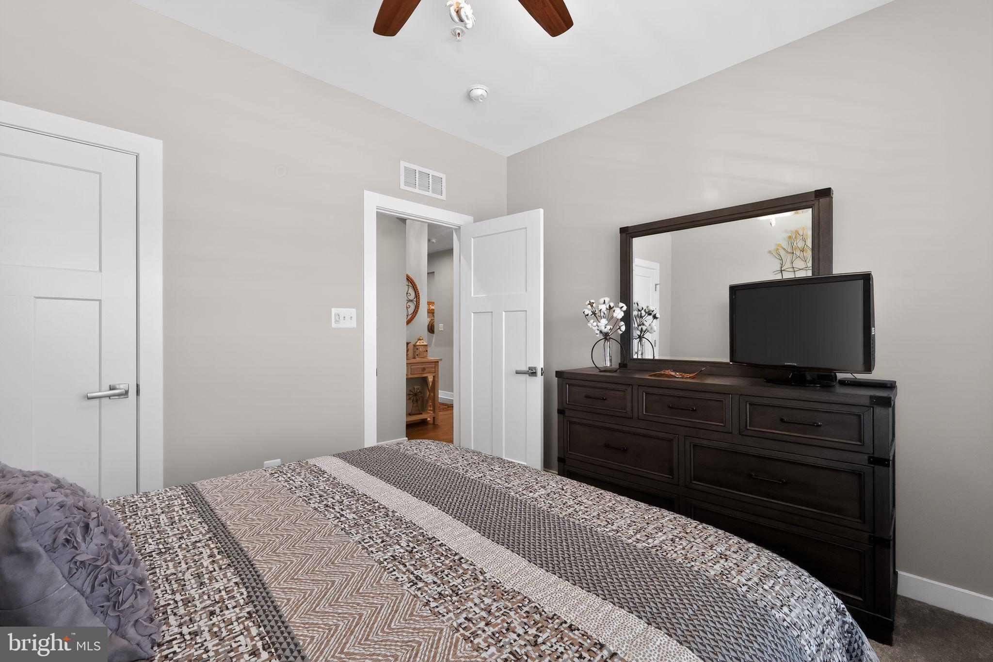 TWO RIVERS - Residential