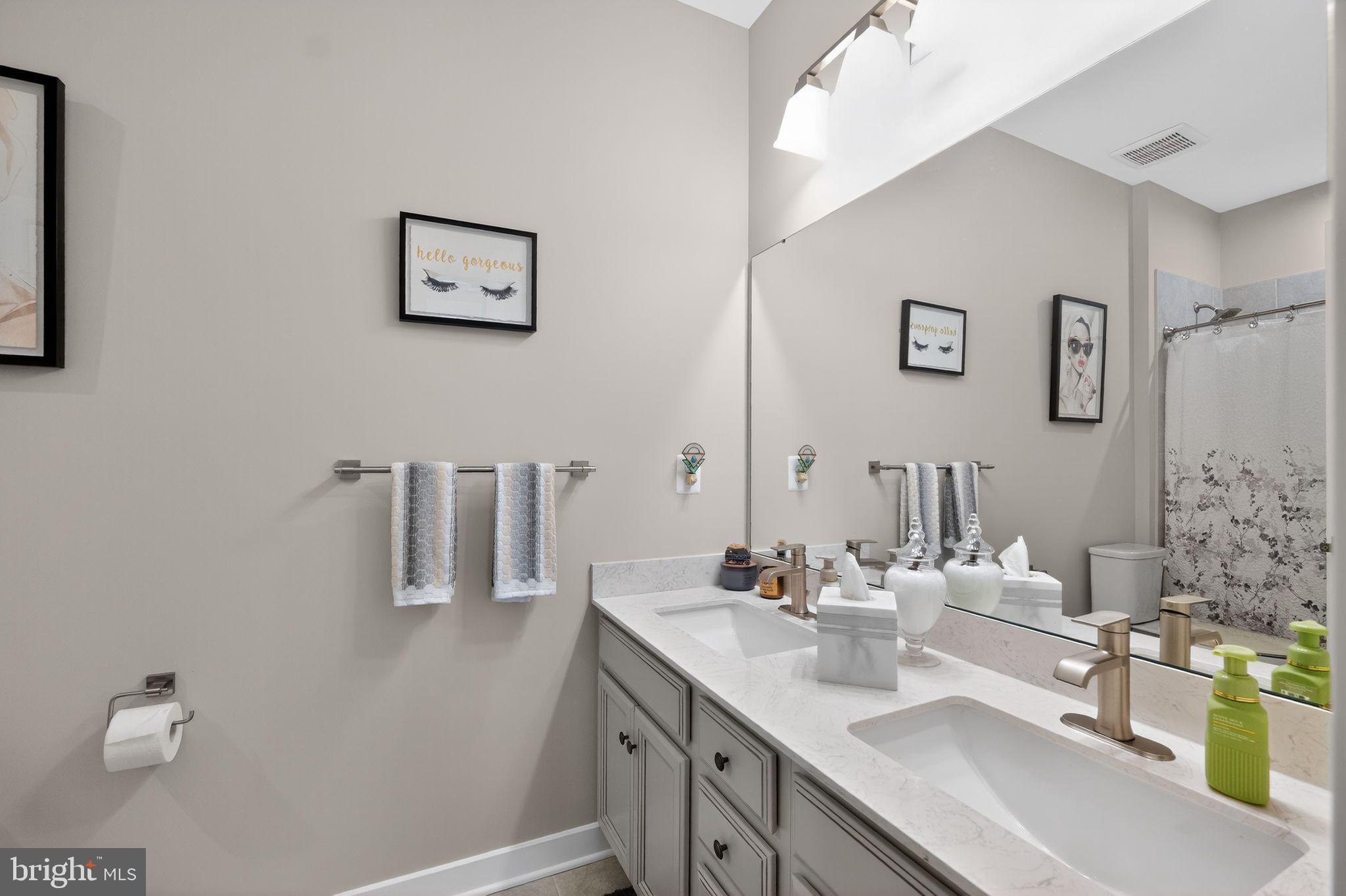 TWO RIVERS - Residential