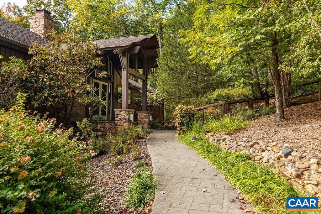 1137 CRAWFORDS CLIMB