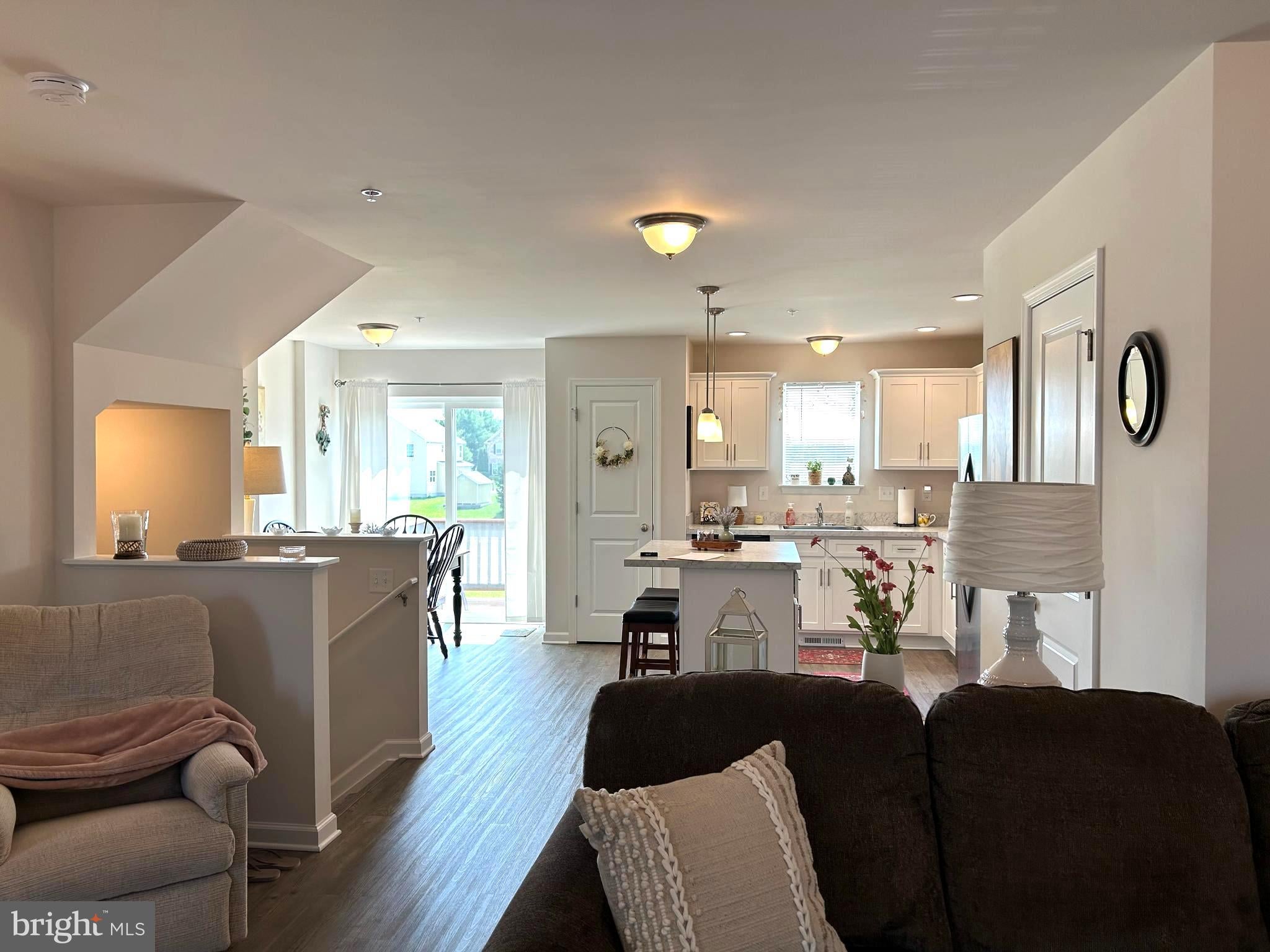 11 LANDING PLACE