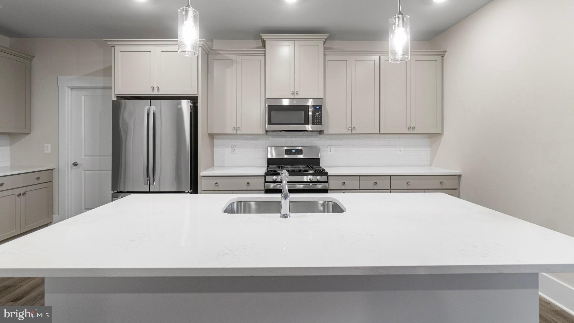 3702 ELIZABETH RIVER DRIVE