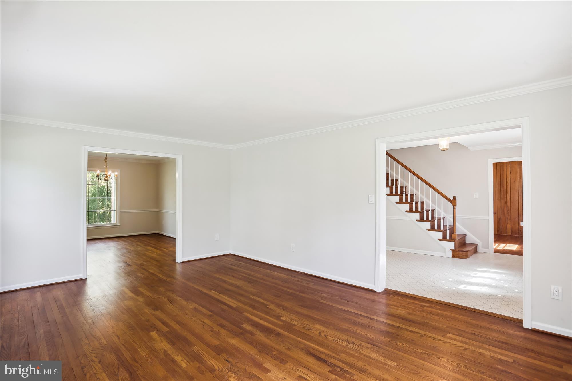 9225 FALL RIVER LANE