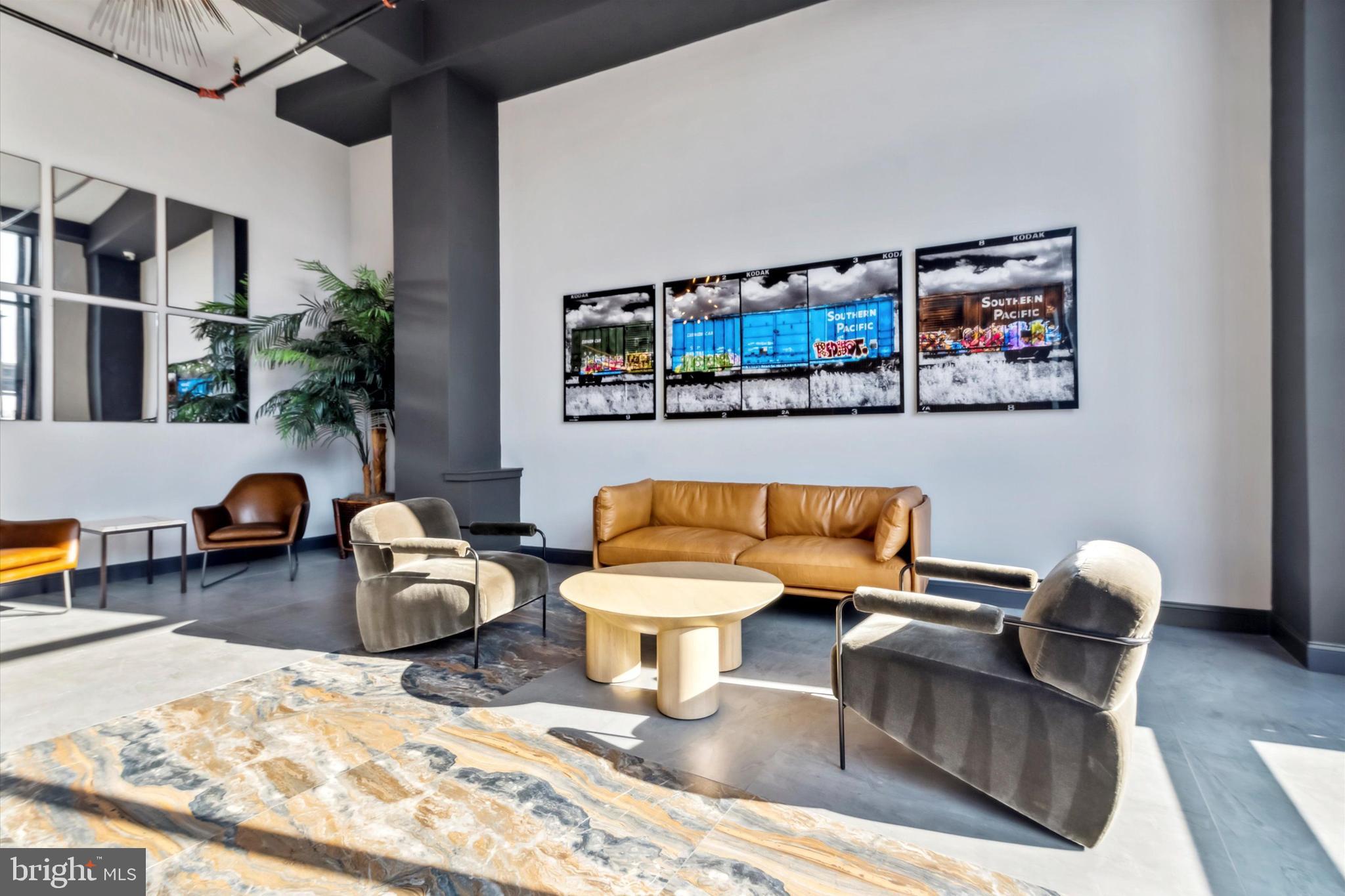 PORT RICHMOND - Residential Lease