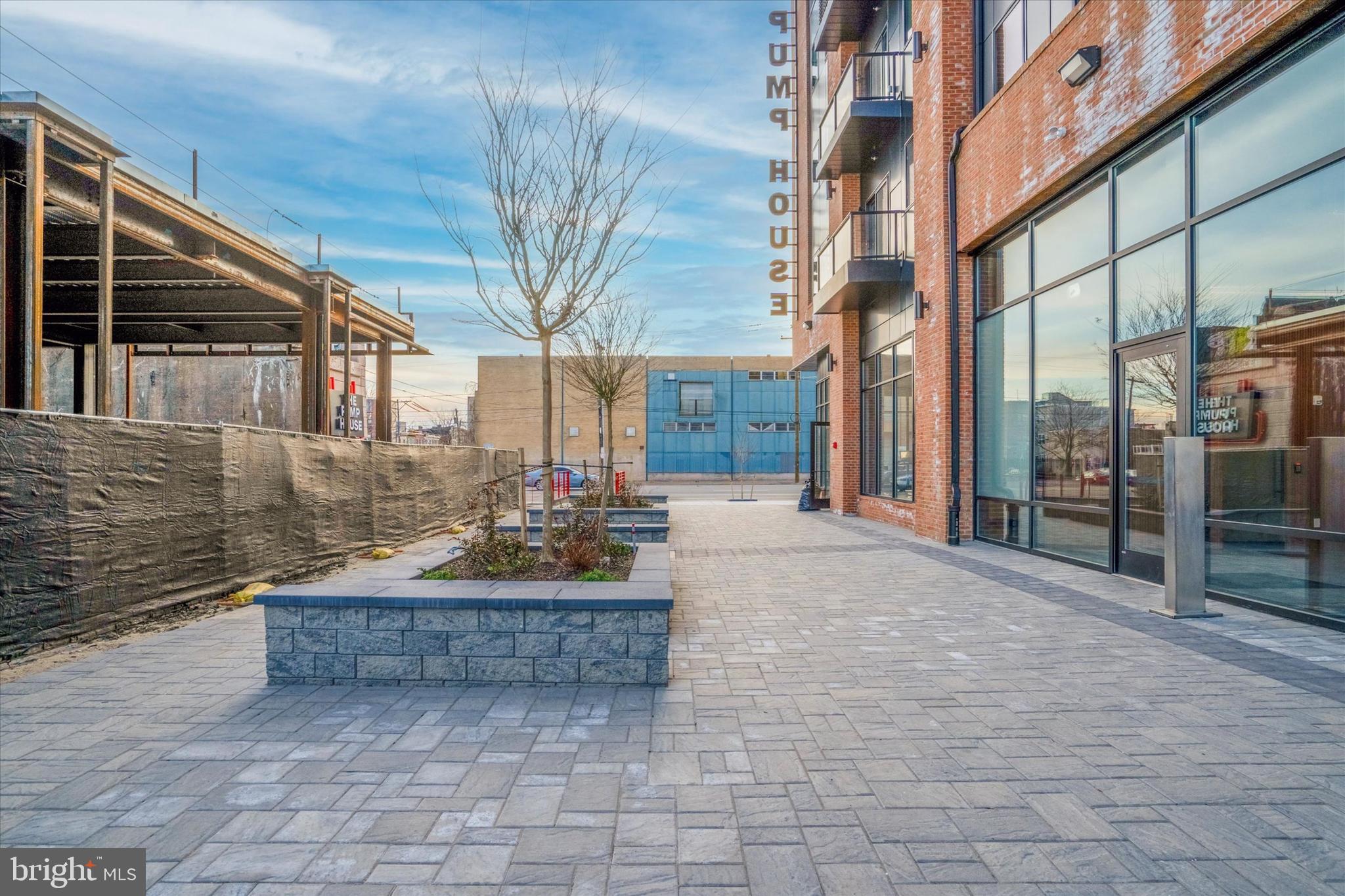 PORT RICHMOND - Residential Lease