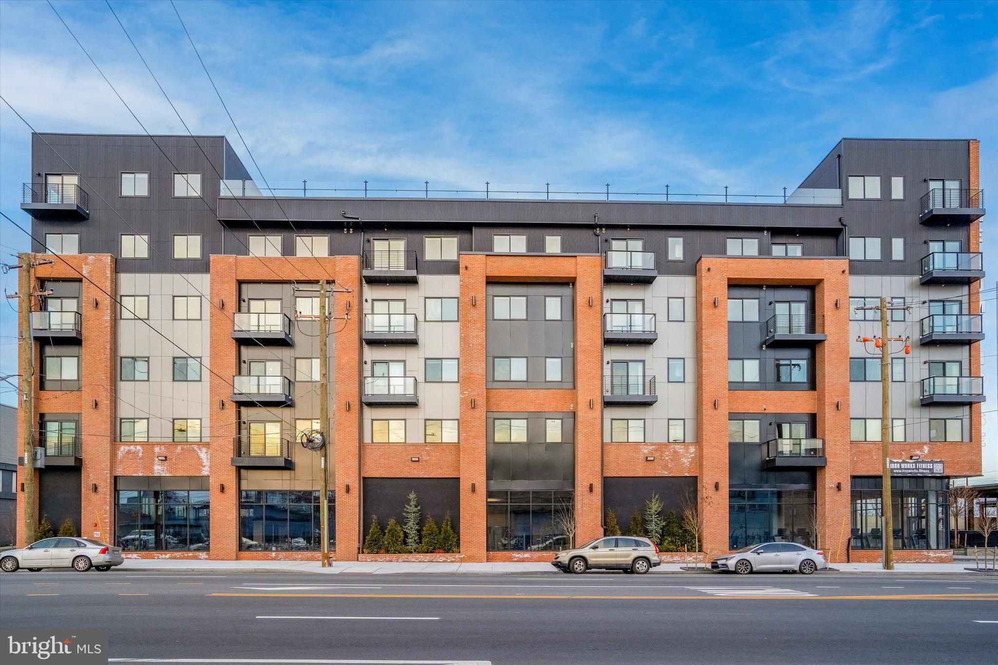 PORT RICHMOND - Residential Lease