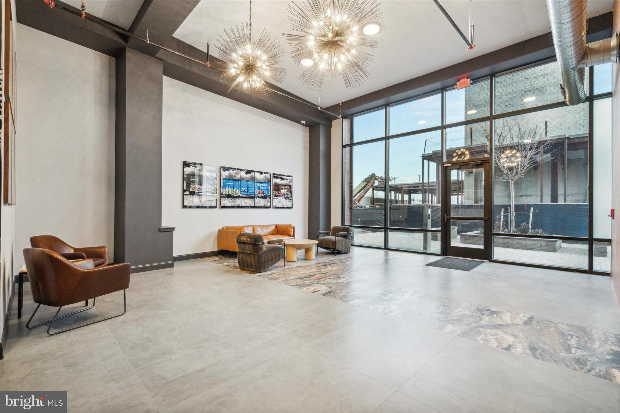 PORT RICHMOND - Residential Lease